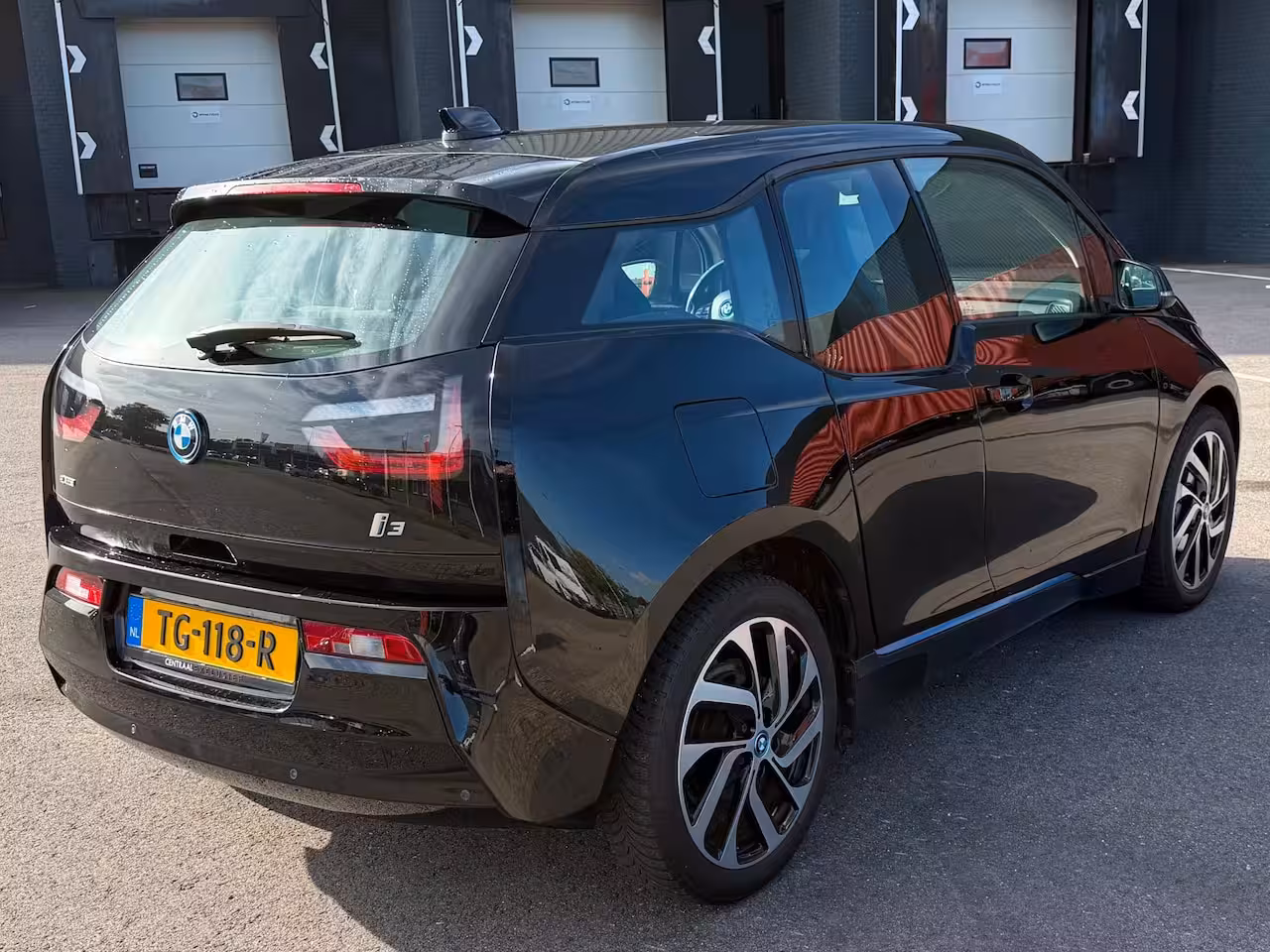 BMW i3 Basis 22 kWh CRUISE/CLIMA/NAVI/LMV/PDC
