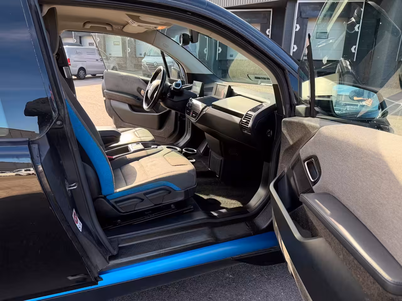 BMW i3 Basis 22 kWh CRUISE/CLIMA/NAVI/LMV/PDC