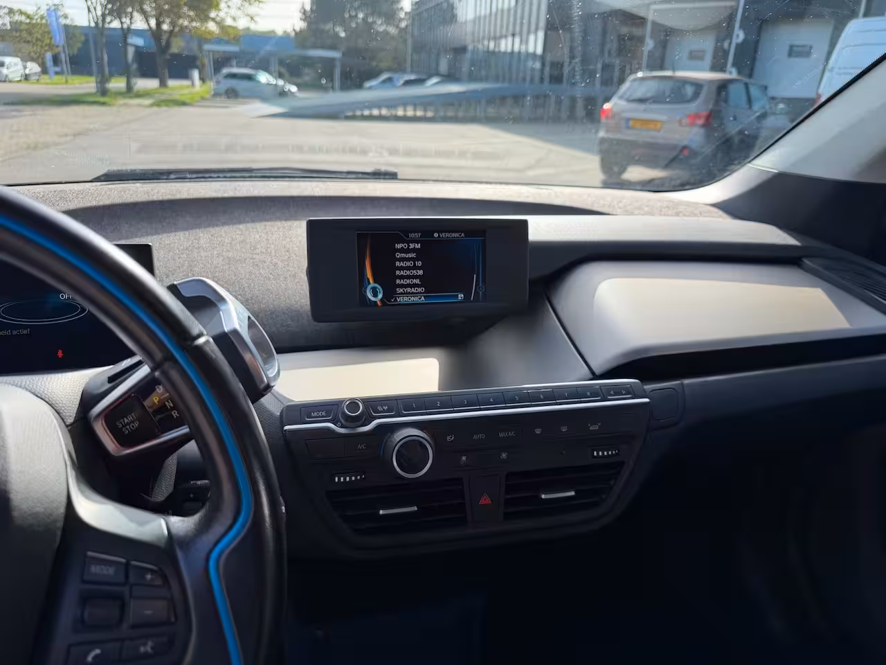 BMW i3 Basis 22 kWh CRUISE/CLIMA/NAVI/LMV/PDC