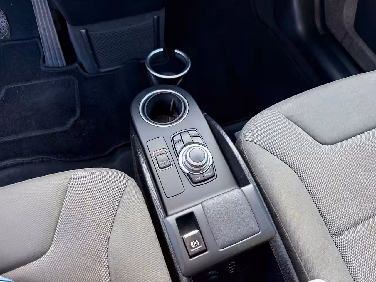 BMW i3 Basis 22 kWh CRUISE/CLIMA/NAVI/LMV/PDC