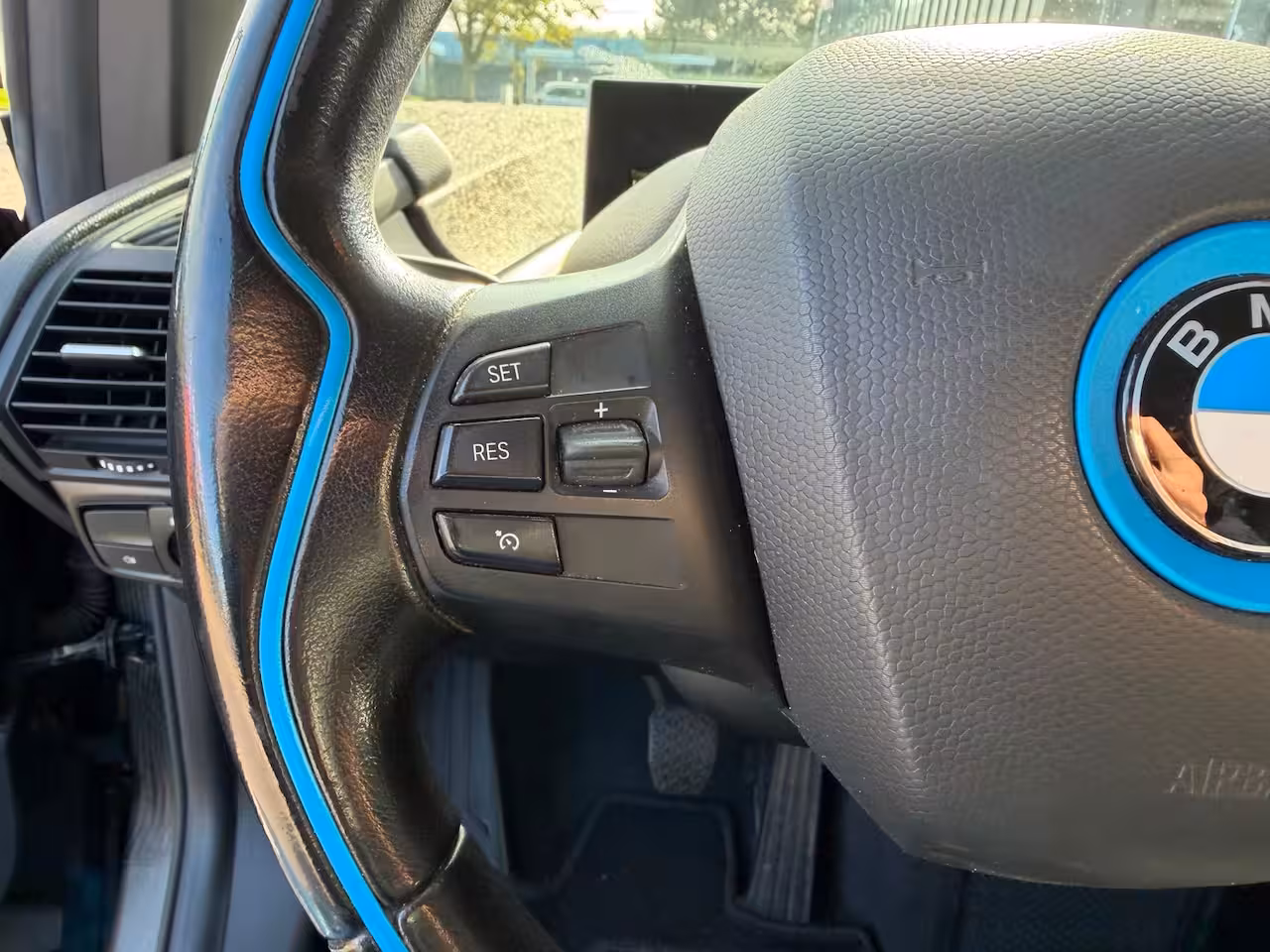 BMW i3 Basis 22 kWh CRUISE/CLIMA/NAVI/LMV/PDC