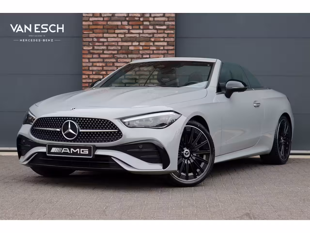 Mercedes-Benz CLE Cabriolet 200 AMG Line | Distronic | Airscarf | Memory | Burmester | Keyless Go | Cabriocomfortpakke