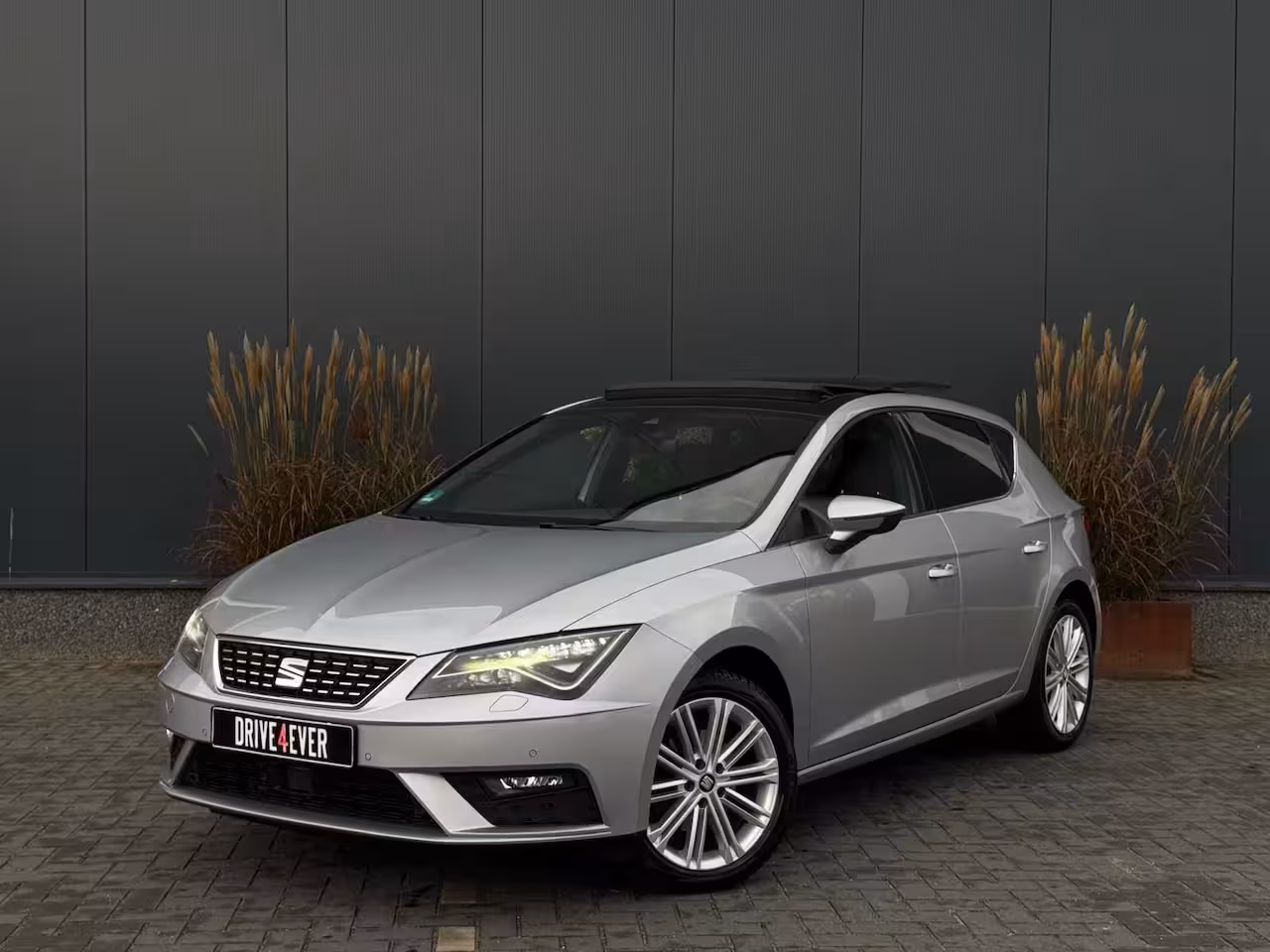 Seat Leon 1.5 TSI FR Ultimate PANO|NAVI|CR CONTROL|LEDER|LED