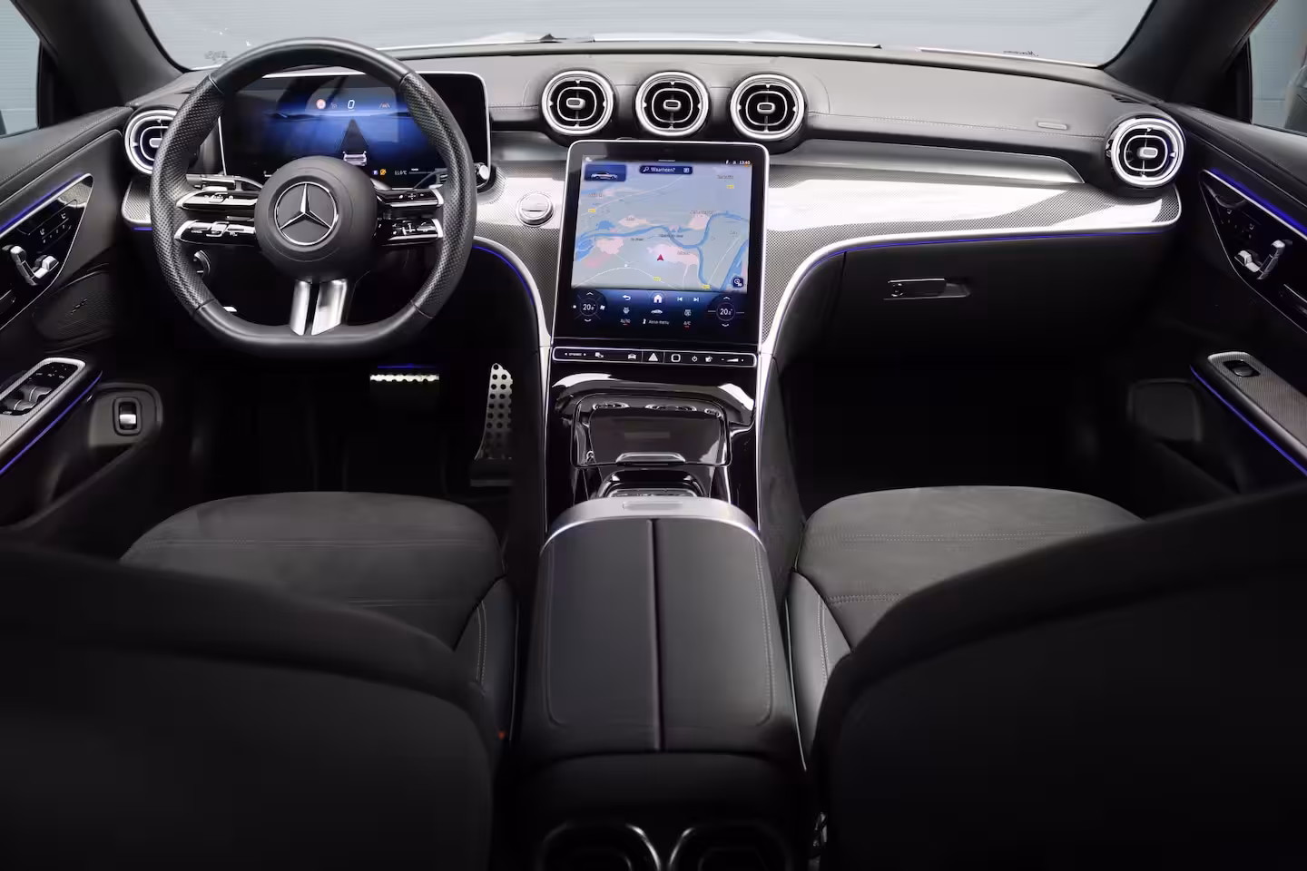 Mercedes-Benz CLE Cabriolet 200 AMG Line | Distronic | Airscarf | Memory | Burmester | Keyless Go | Cabriocomfortpakke