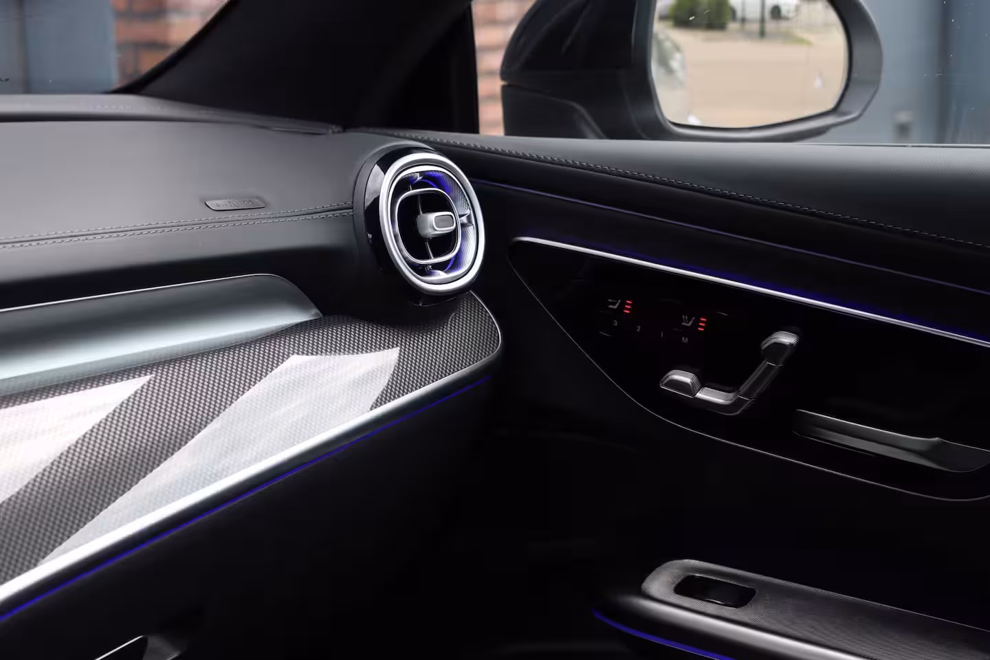 Mercedes-Benz CLE Cabriolet 200 AMG Line | Distronic | Airscarf | Memory | Burmester | Keyless Go | Cabriocomfortpakke