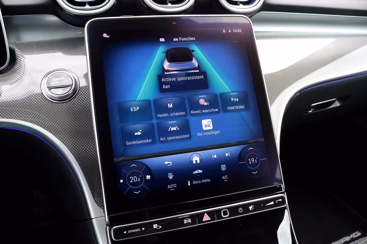 Mercedes-Benz CLE Cabriolet 200 AMG Line | Distronic | Airscarf | Memory | Burmester | Keyless Go | Cabriocomfortpakke