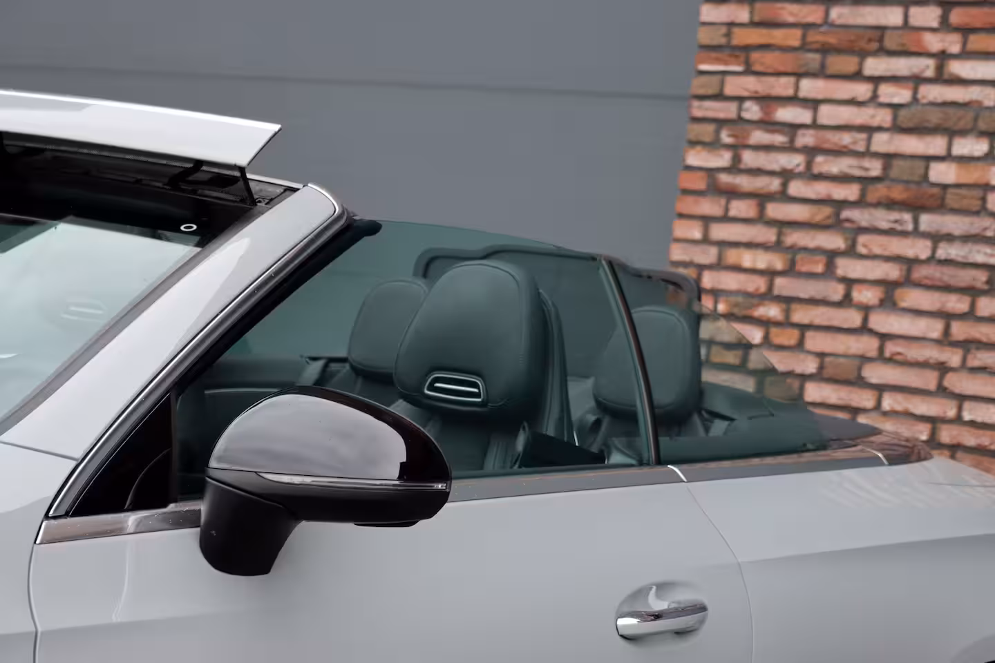 Mercedes-Benz CLE Cabriolet 200 AMG Line | Distronic | Airscarf | Memory | Burmester | Keyless Go | Cabriocomfortpakke