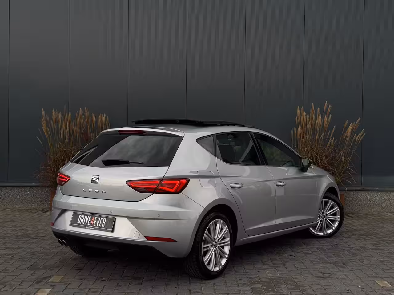 Seat Leon 1.5 TSI FR Ultimate PANO|NAVI|CR CONTROL|LEDER|LED