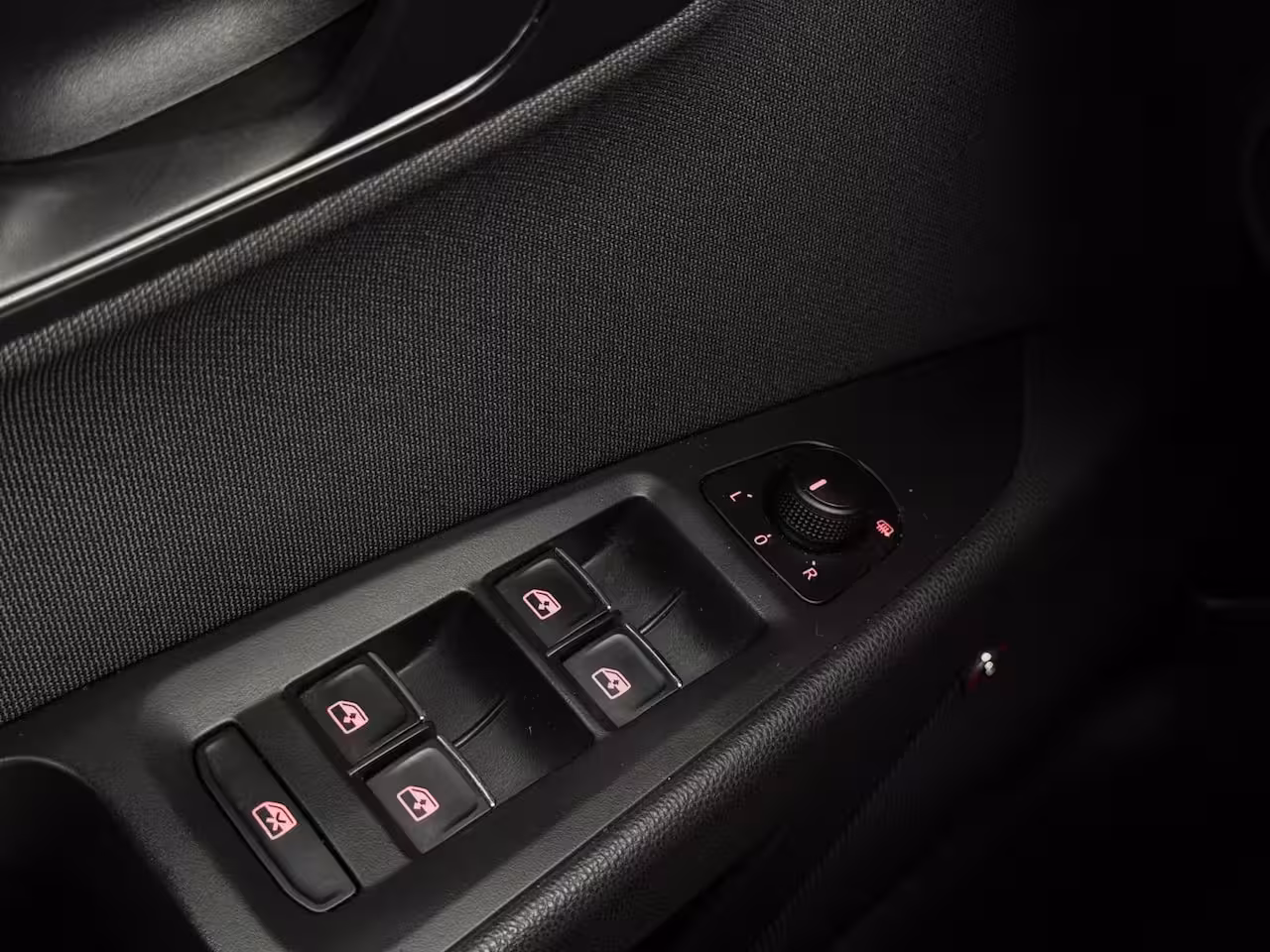 Seat Leon 1.5 TSI FR Ultimate PANO|NAVI|CR CONTROL|LEDER|LED