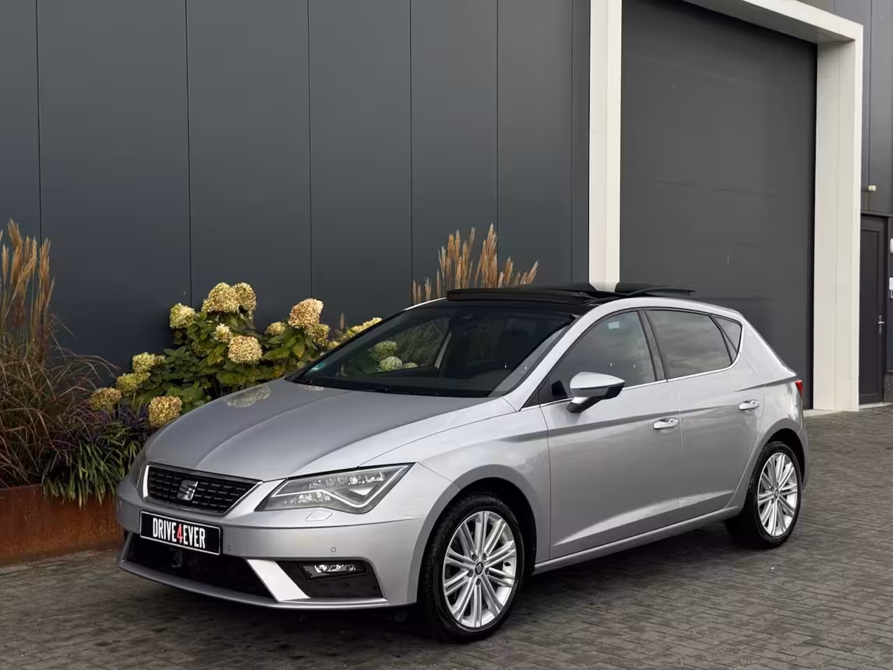Seat Leon 1.5 TSI FR Ultimate PANO|NAVI|CR CONTROL|LEDER|LED
