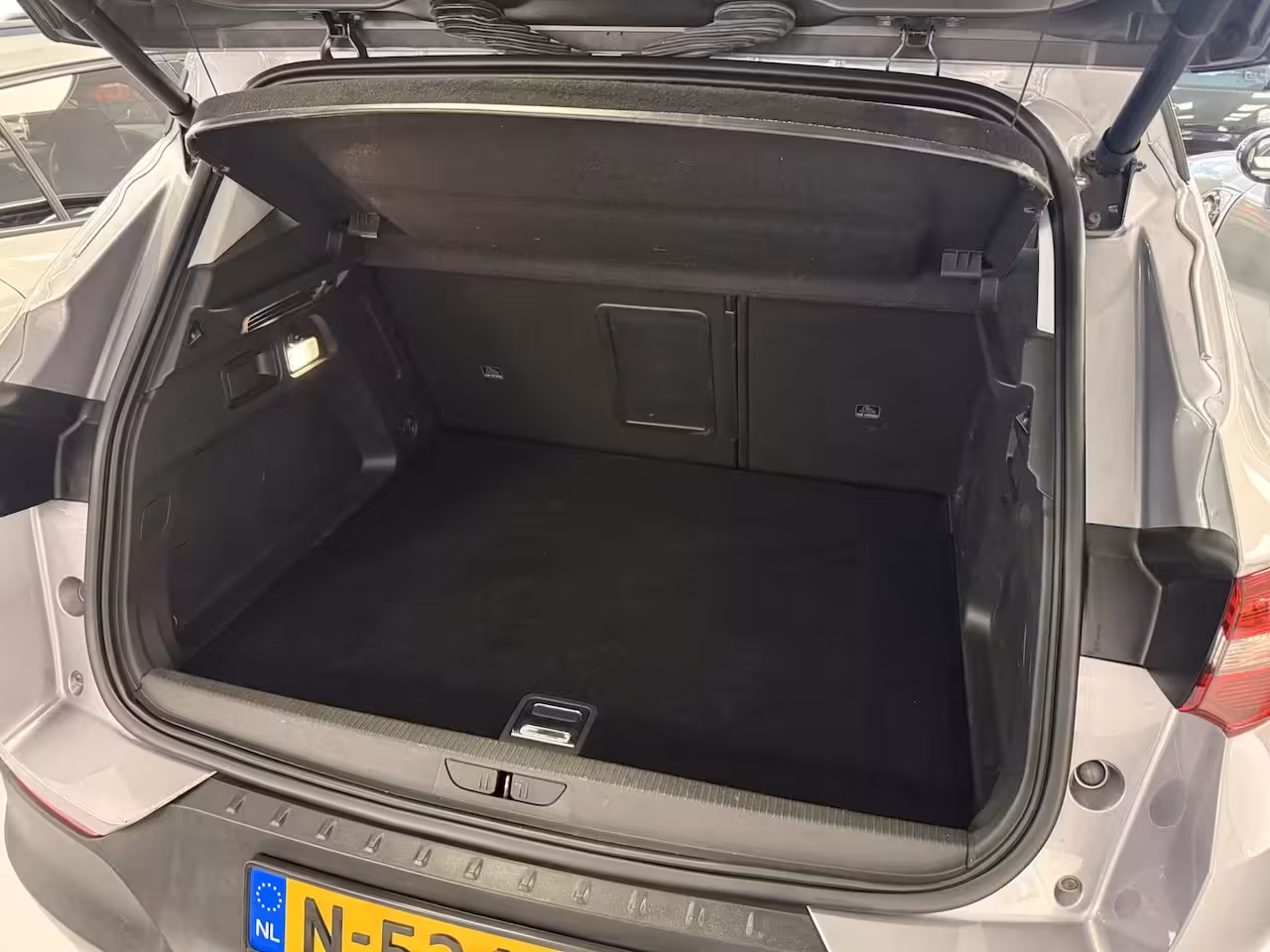 Opel Grandland X 1.6 Turbo Hybrid4 Business Executive * Carplay * Camera * Garantie