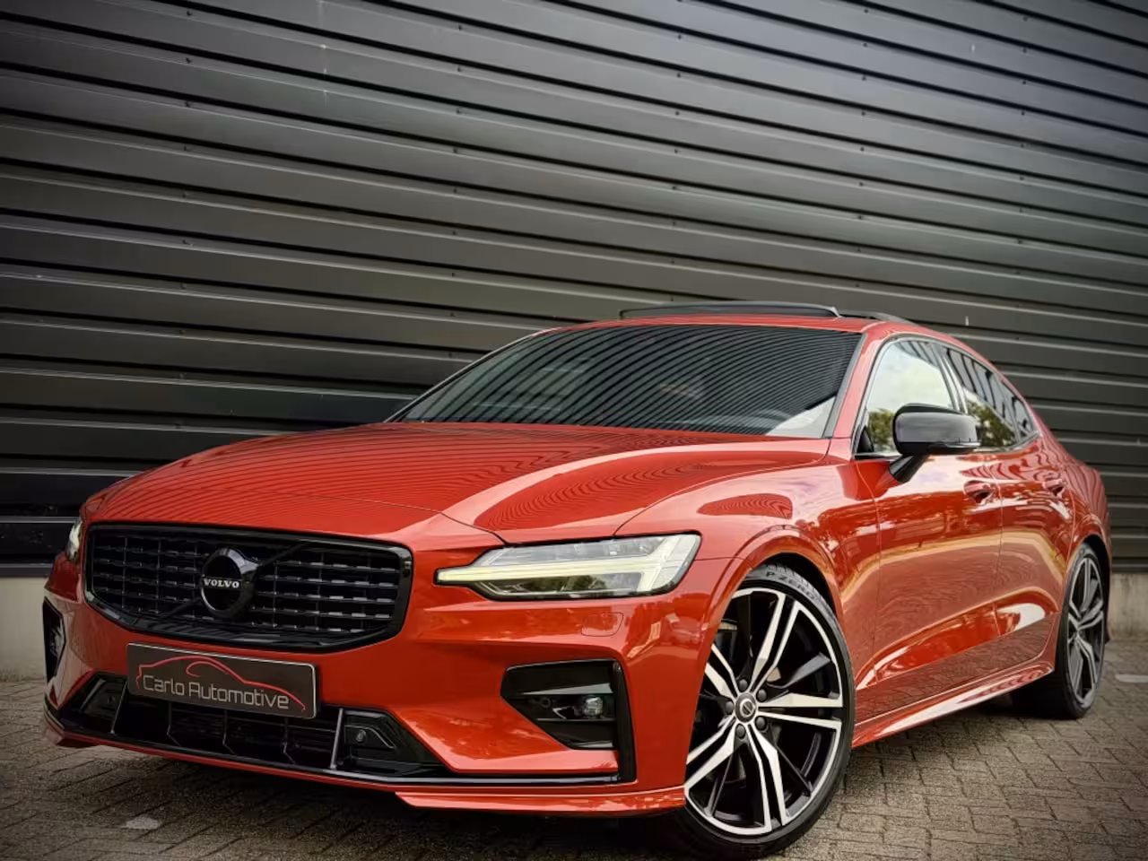 Volvo S60 2.0 T5 R DESIGN PANO|HUD|HK|PILOTASS|BLINDSPOT VOL