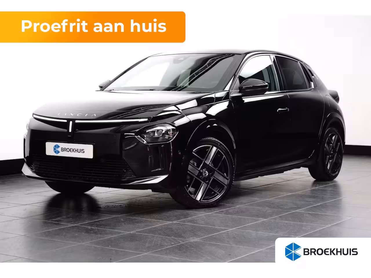 Lancia Y(psilon) Ypsilon LX 54 kWh Alcantara Bekleding | Camera Voor + Achter | Adaptieve Cruise | 17" Lich