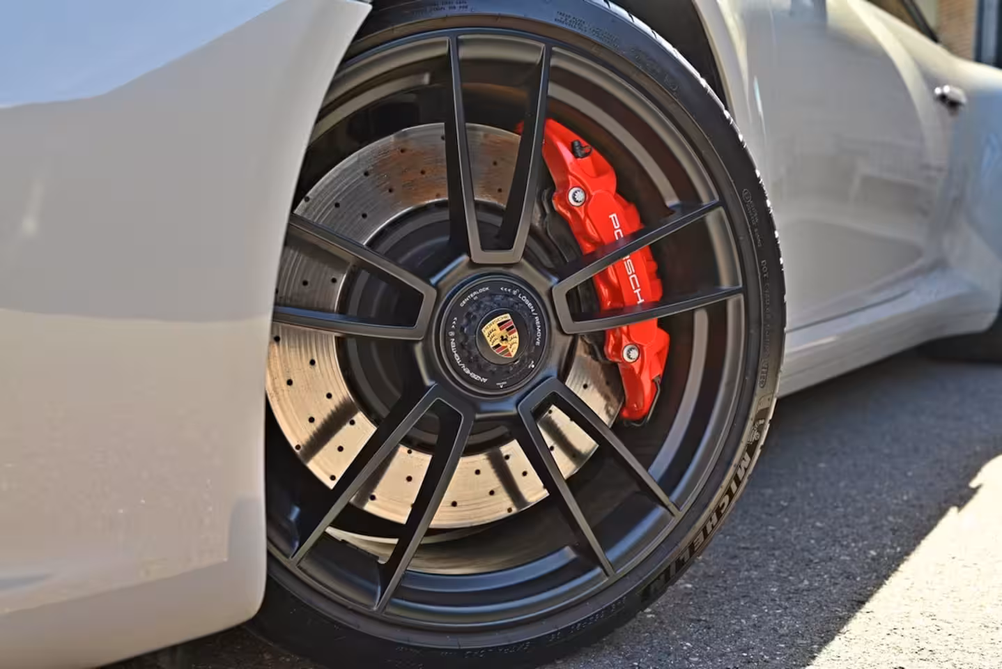 Porsche 911 3.0 Carrera GTS | 2024 | 30.000KM | BOSE Surround-Sound-System | Assistance | Schuif/kante