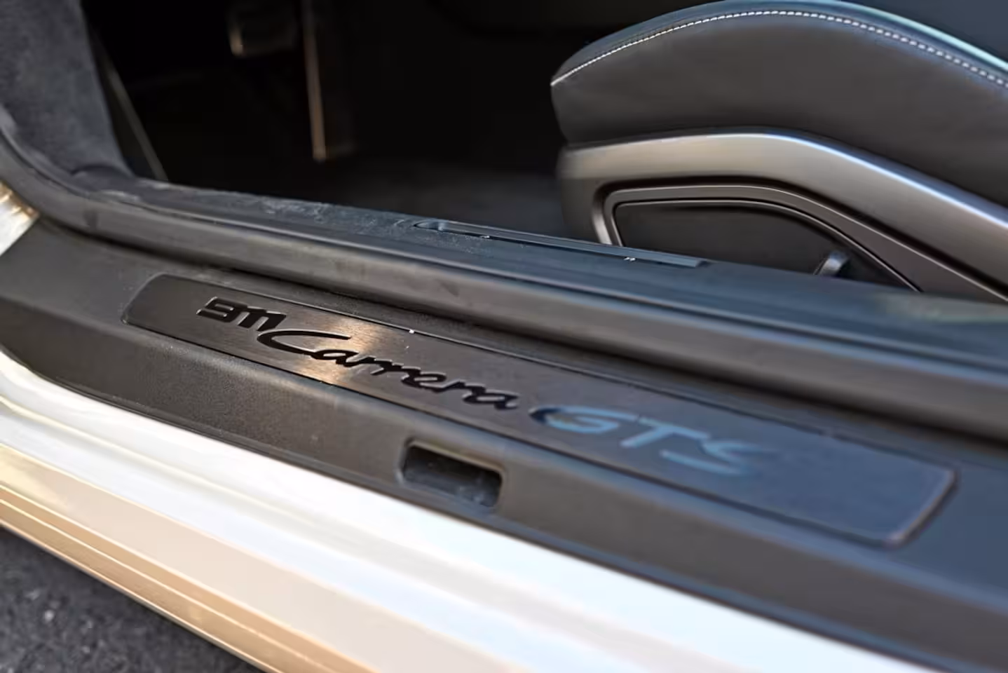 Porsche 911 3.0 Carrera GTS | 2024 | 30.000KM | BOSE Surround-Sound-System | Assistance | Schuif/kante