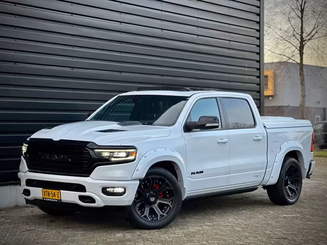Dodge Ram 1500 5.7 V8 4x4 CC LIMITED NIGHT|HULK|PANO|HUD|ACC|HK VOL