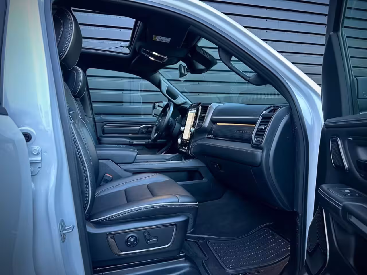 Dodge Ram 1500 5.7 V8 4x4 CC LIMITED NIGHT|HULK|PANO|HUD|ACC|HK VOL