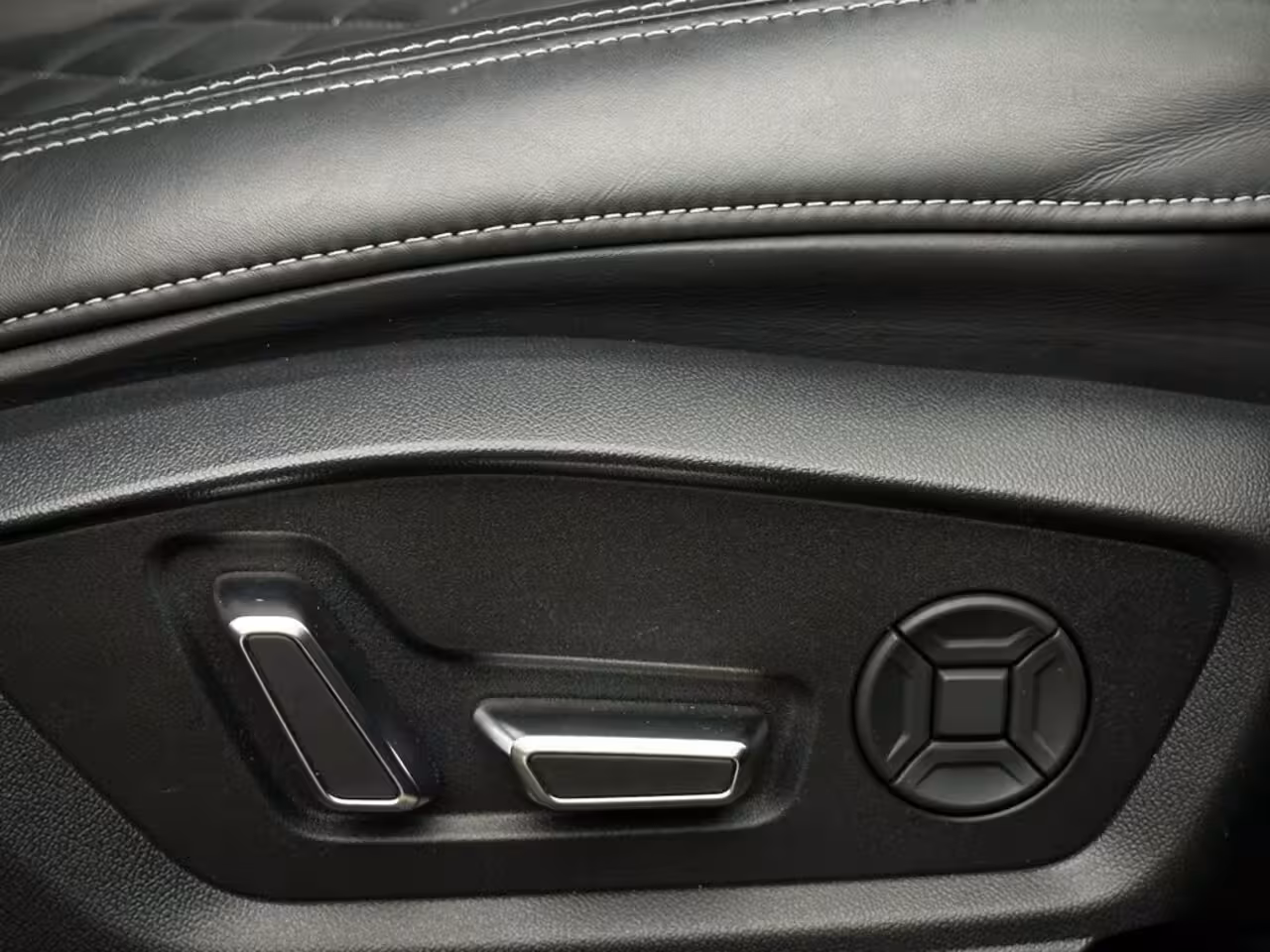 Audi Q8 60 TFSI e Quattro Competition S-LINE PANO|HUD|360|RS STOEL|B&O|S