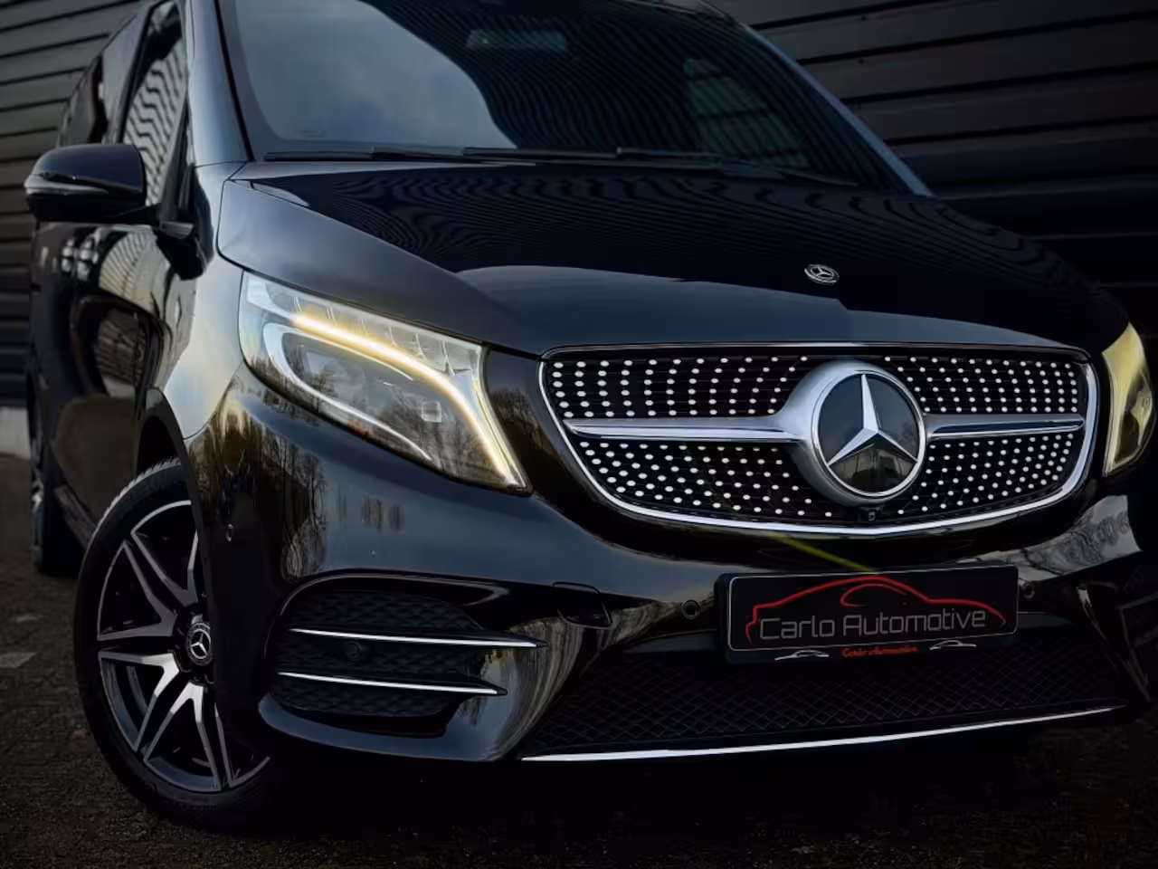 Mercedes-Benz V-klasse 300d LANG Dubbele C AMG 360|BURMES|BLINDSPOT