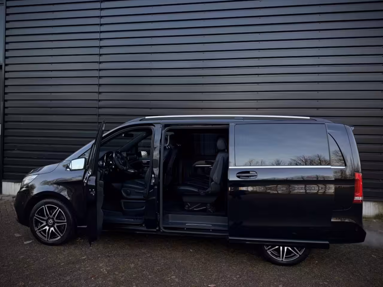 Mercedes-Benz V-klasse 300d LANG Dubbele C AMG 360|BURMES|BLINDSPOT