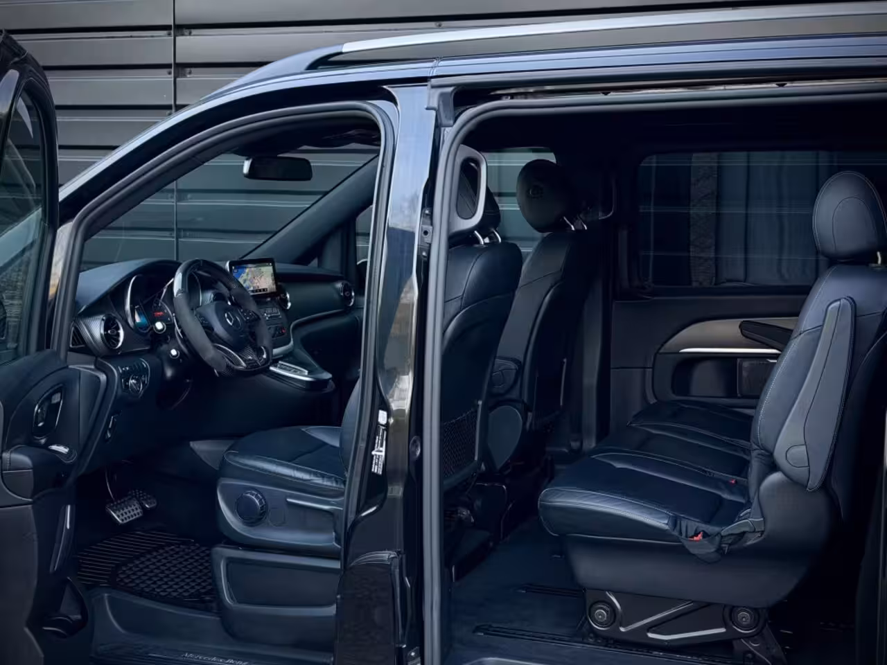 Mercedes-Benz V-klasse 300d LANG Dubbele C AMG 360|BURMES|BLINDSPOT