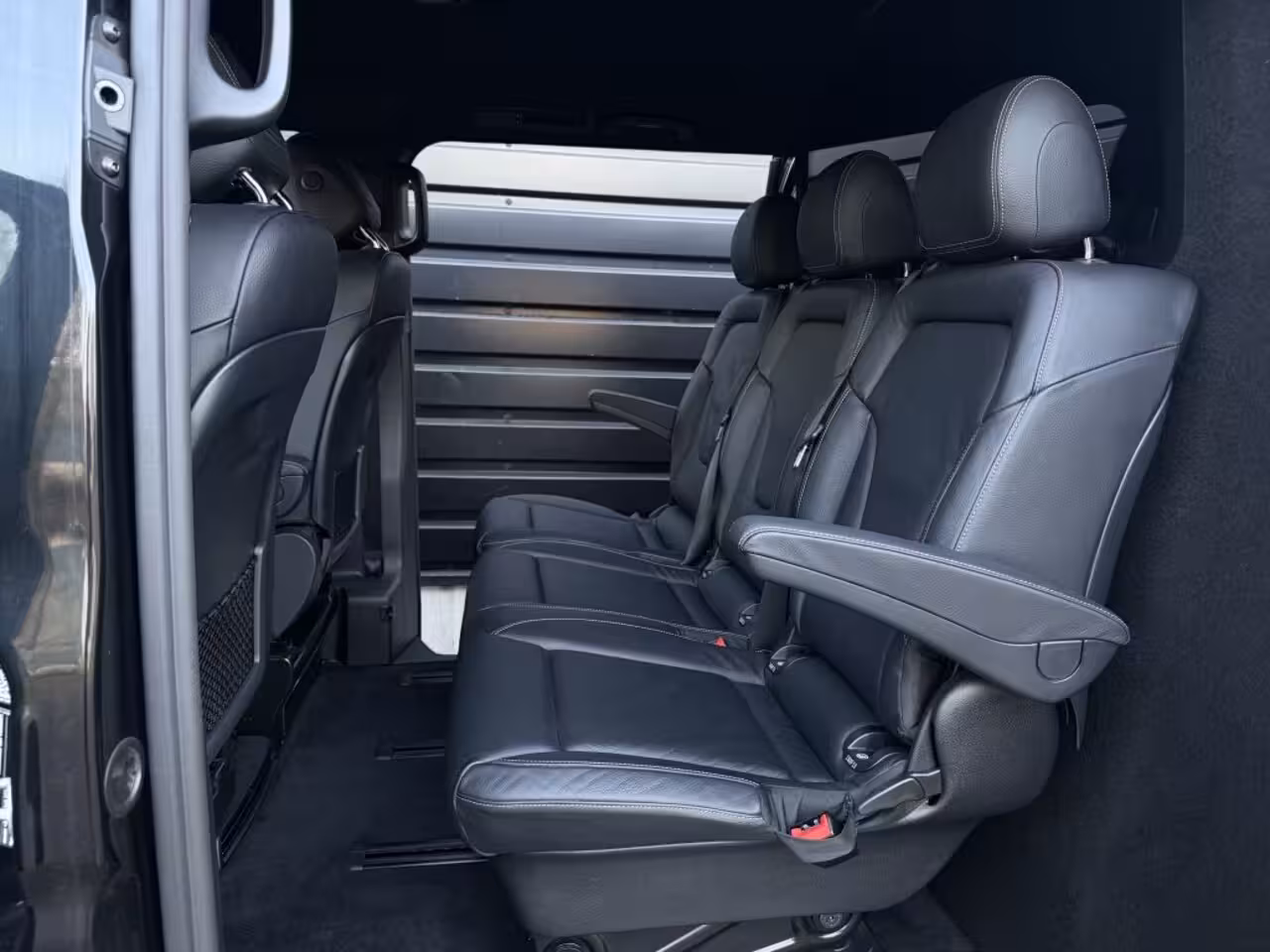 Mercedes-Benz V-klasse 300d LANG Dubbele C AMG 360|BURMES|BLINDSPOT