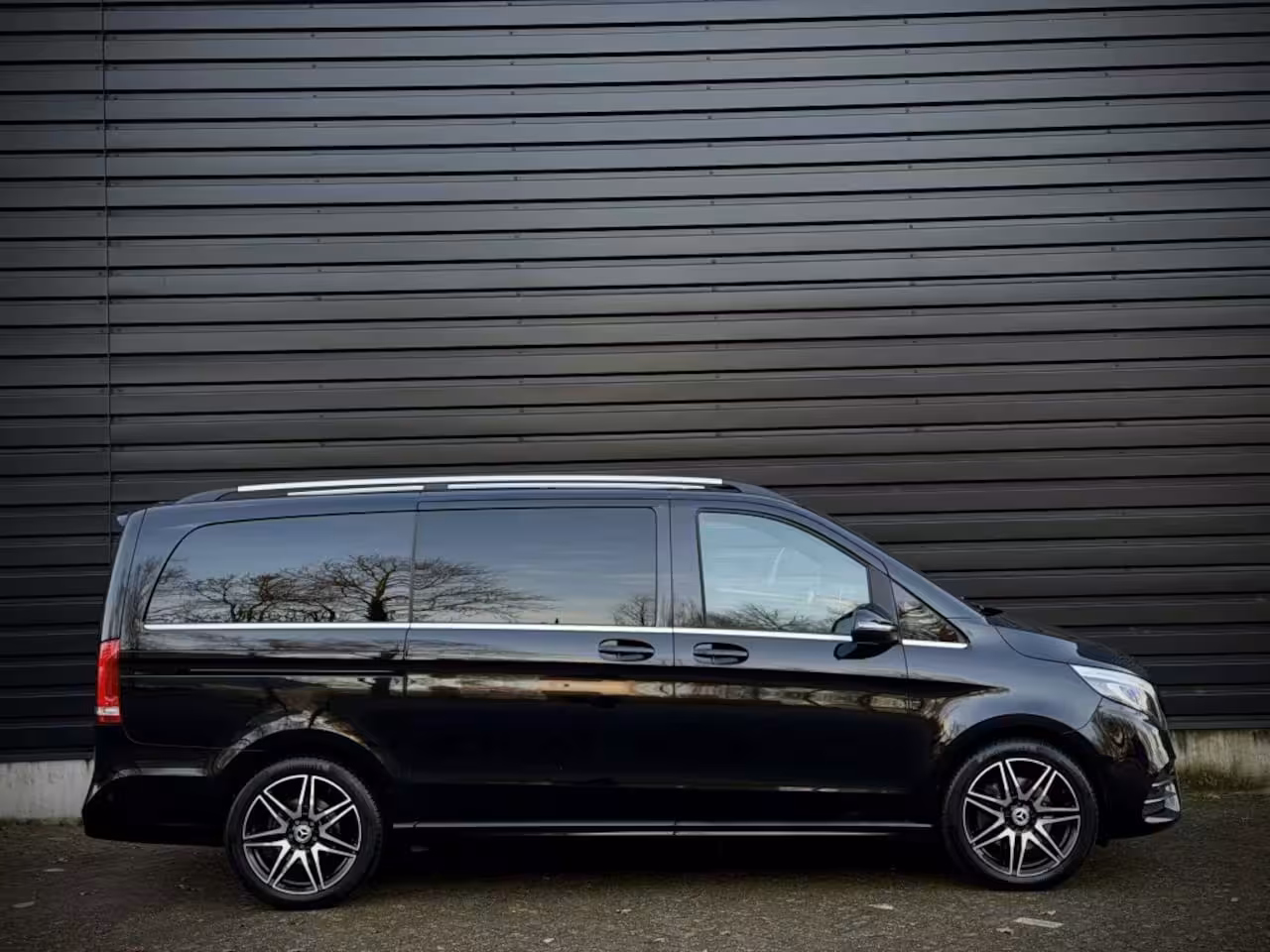 Mercedes-Benz V-klasse 300d LANG Dubbele C AMG 360|BURMES|BLINDSPOT