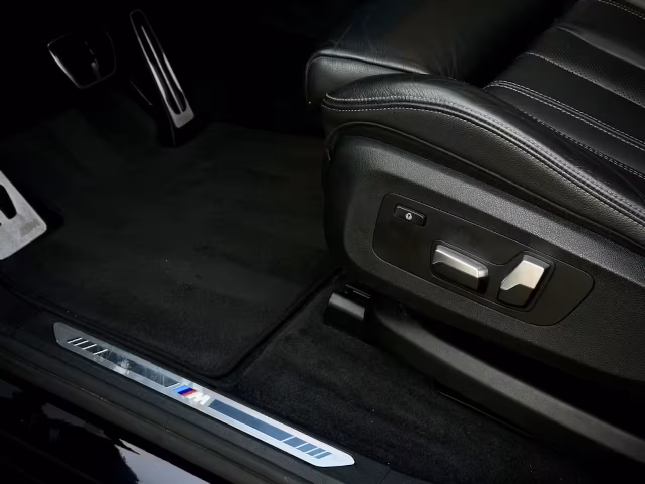 BMW X5 xDrive40i M-PERF. LASER|PANO|HUD|360|H/K|4WL STURING