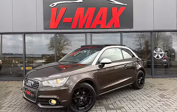 Audi A1 1.2 TFSI Attraction 48 DKM Panorama Navi Stoelvw PDC