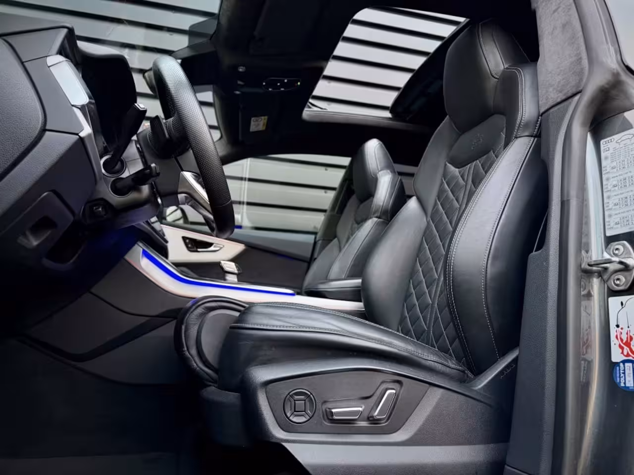 Audi Q8 55 TFSI e Quattro S-LINE PANO|HUD|360|RS STOEL|NIGHTVIS