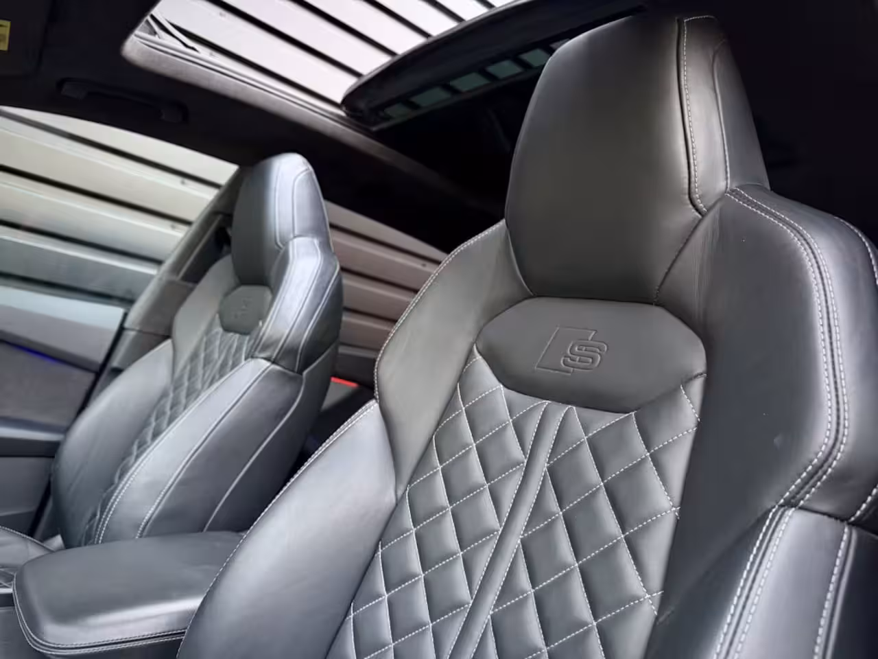 Audi Q8 55 TFSI e Quattro S-LINE PANO|HUD|360|RS STOEL|NIGHTVIS