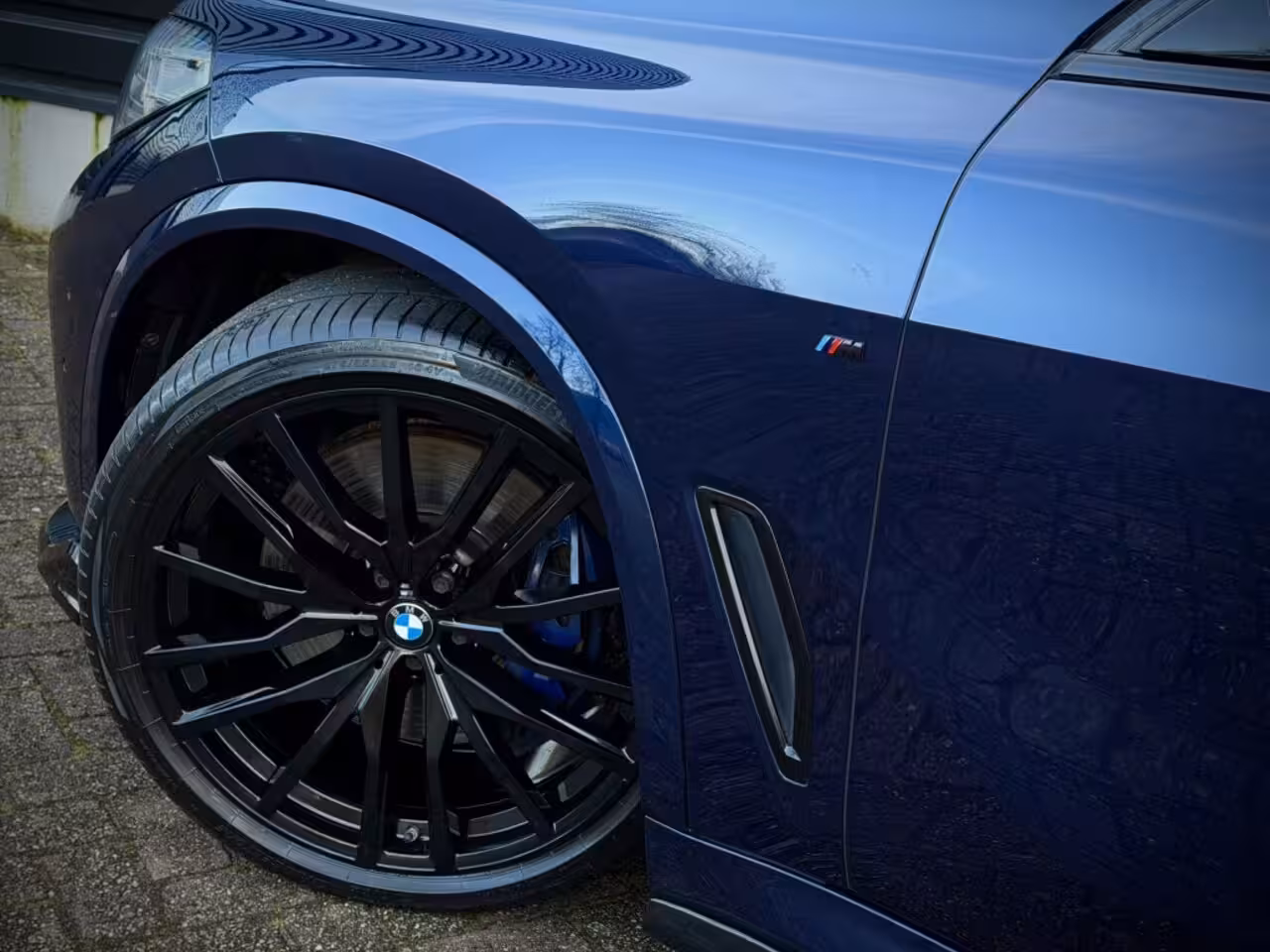BMW X5 xDrive40i M-PERF. LASER|PANO|B&W|HUD|360|4WL STURING