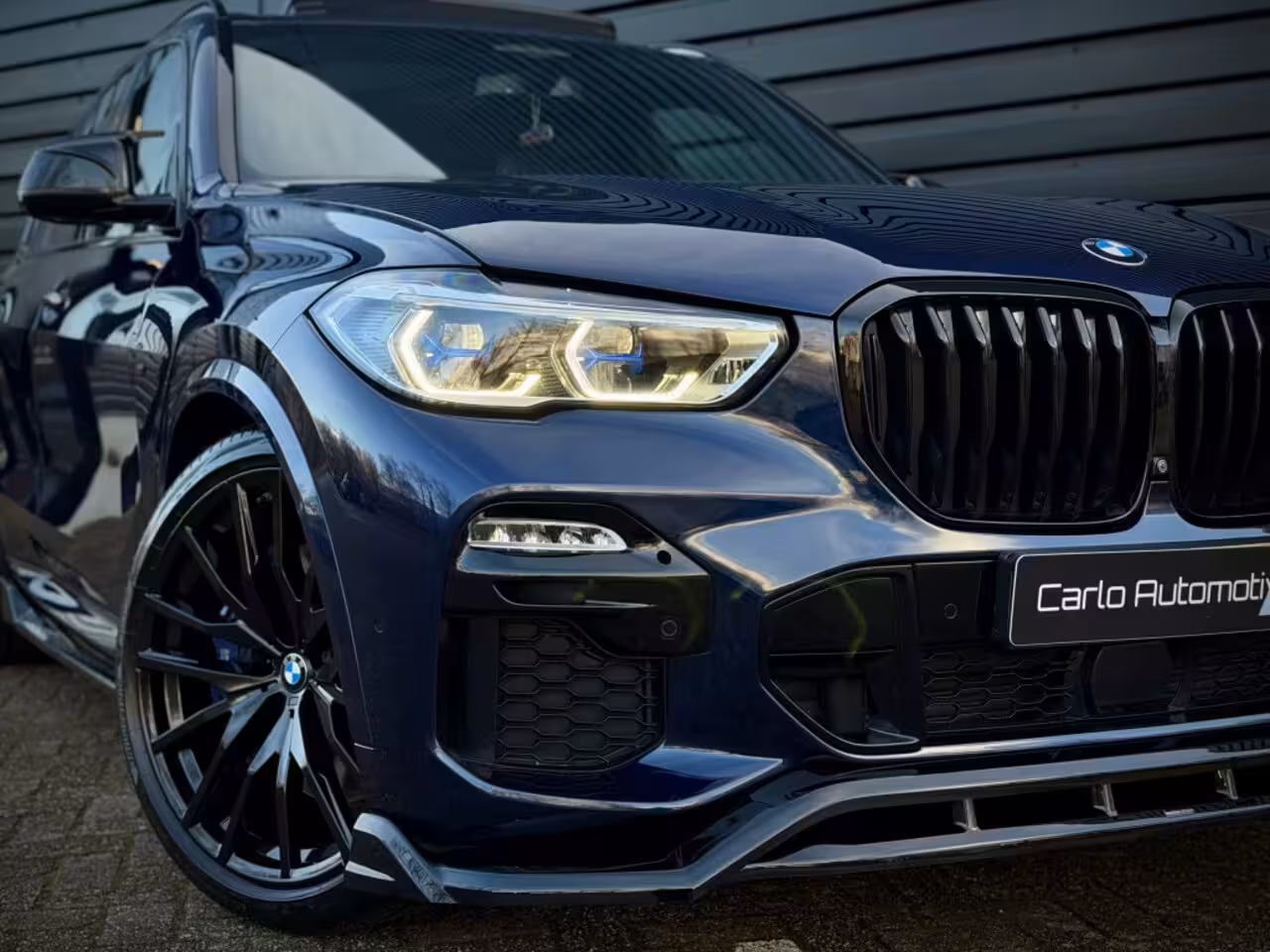 BMW X5 xDrive40i M-PERF. LASER|PANO|B&W|HUD|360|4WL STURING