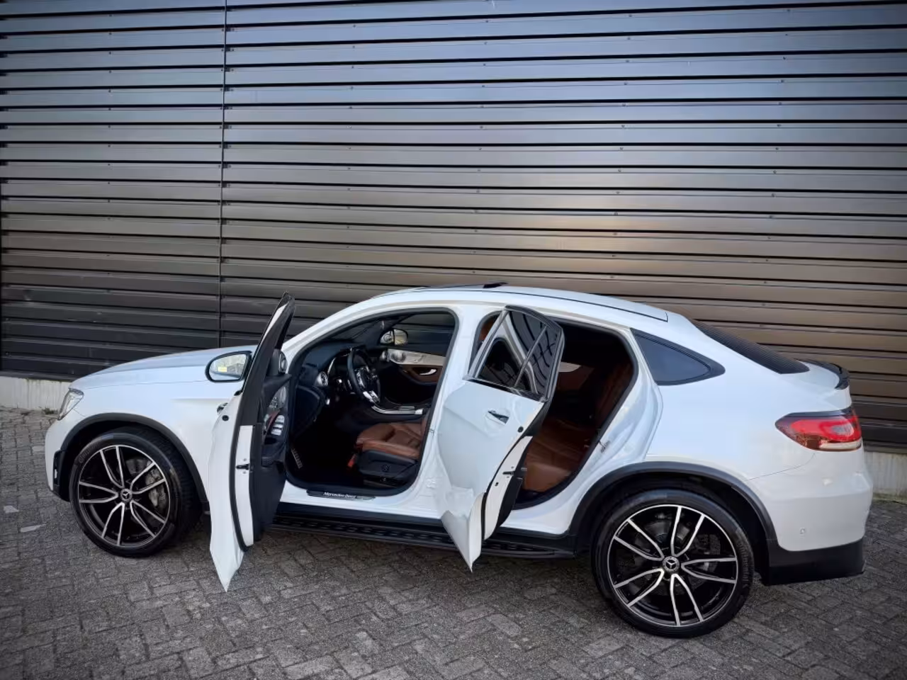 Mercedes-Benz GLC-klasse Coupé 200 4MATIC AMG PANO|360|BURM|MEMOR VOL