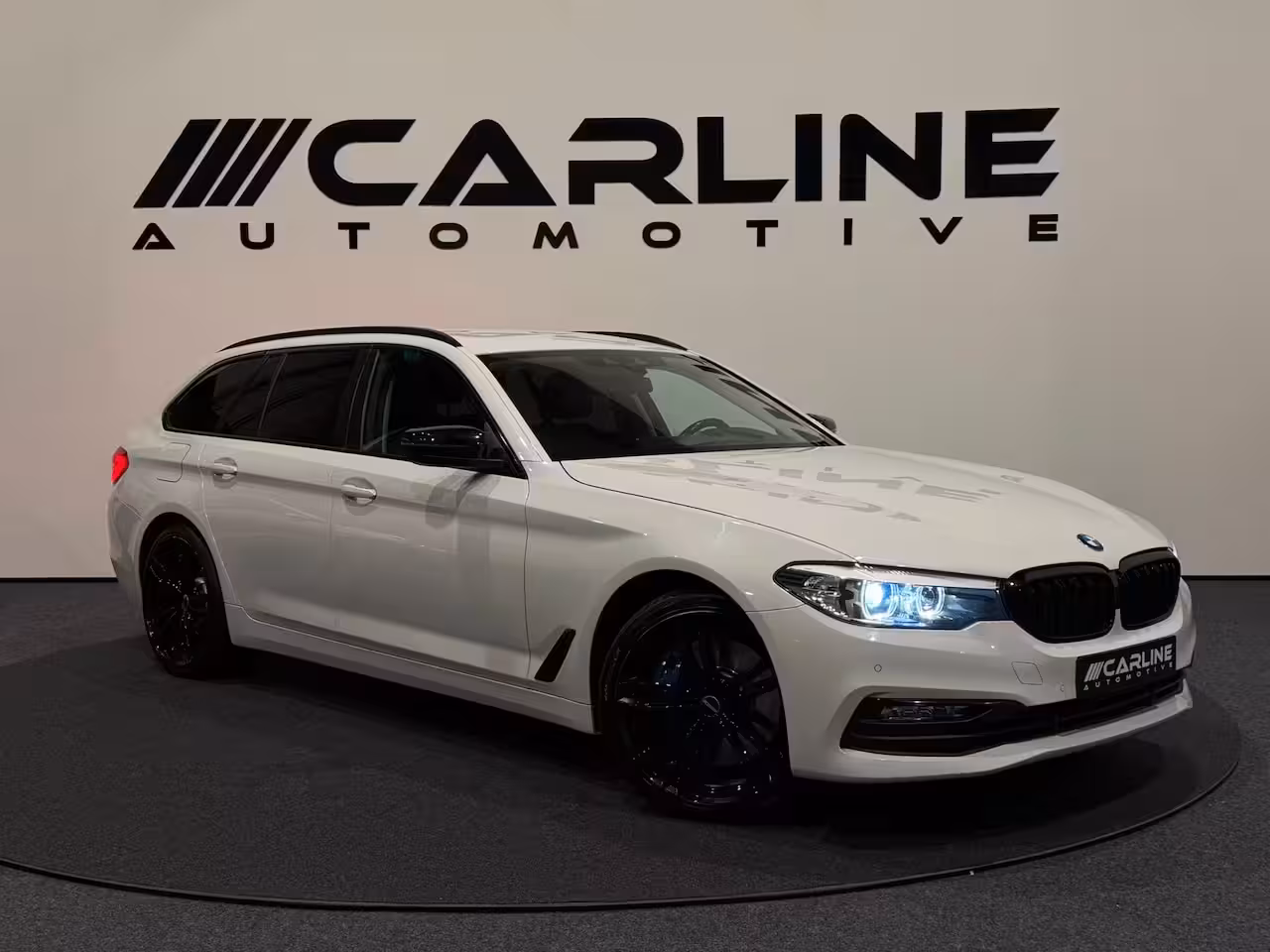 BMW 5-serie Touring 540d xDrive Executive AUTOMAAT CAMERA KEYLESS LEDER NAVI STOELVERW. ELEK STOELEN NAP GARAN