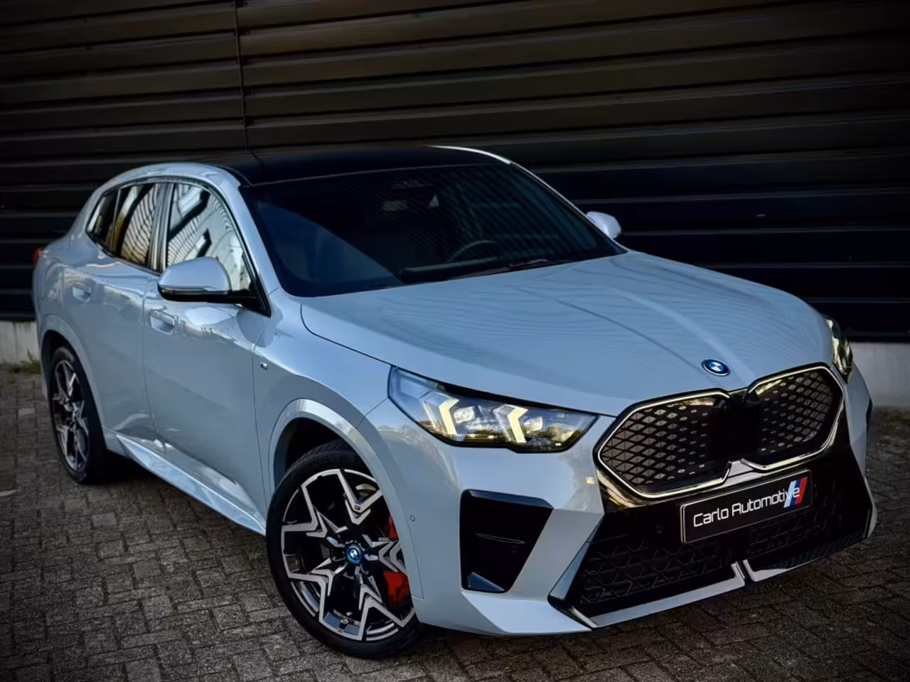 BMW iX2 eDrive 67kWh M-SPORT PRO PANO|HUD|HK|360|MEMORY VOL