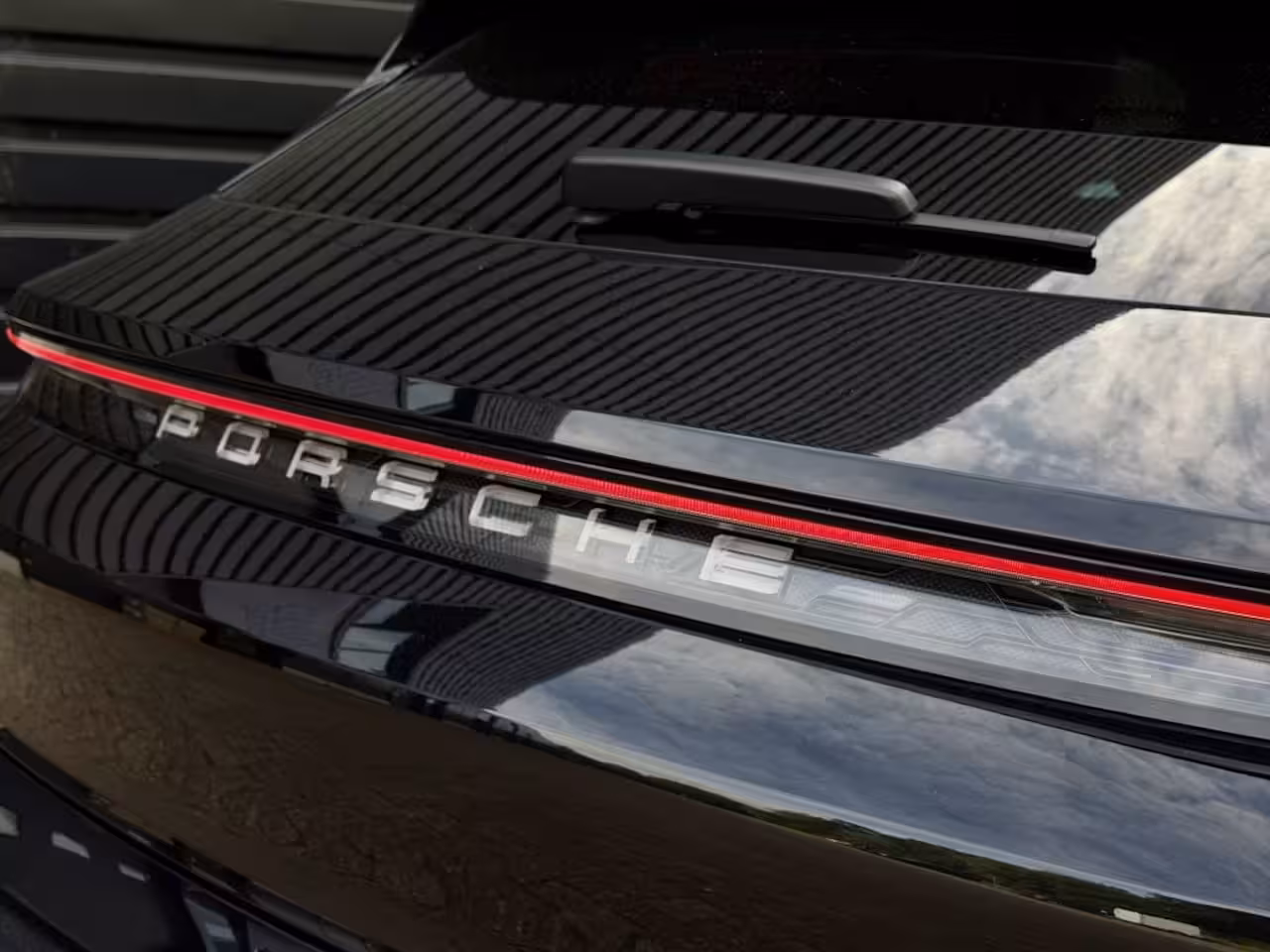 Porsche Taycan Cross Turismo 4 93 kWh PANO|CHRONO|DUALSCREEN|18 W|LUCHTV|WARMPOMP
