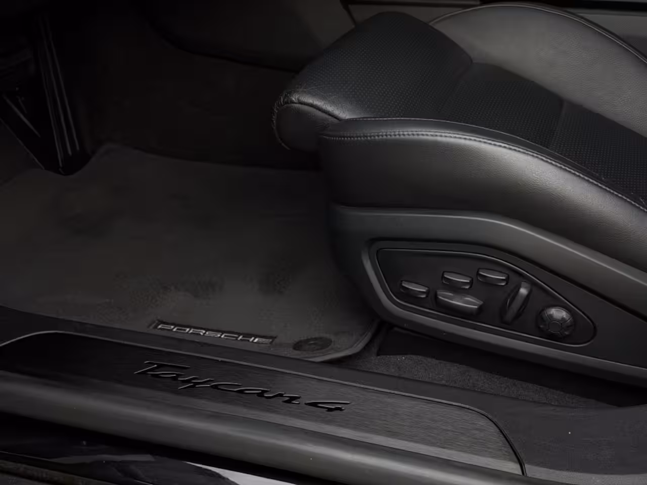 Porsche Taycan Cross Turismo 4 93 kWh PANO|CHRONO|DUALSCREEN|18 W|LUCHTV|WARMPOMP