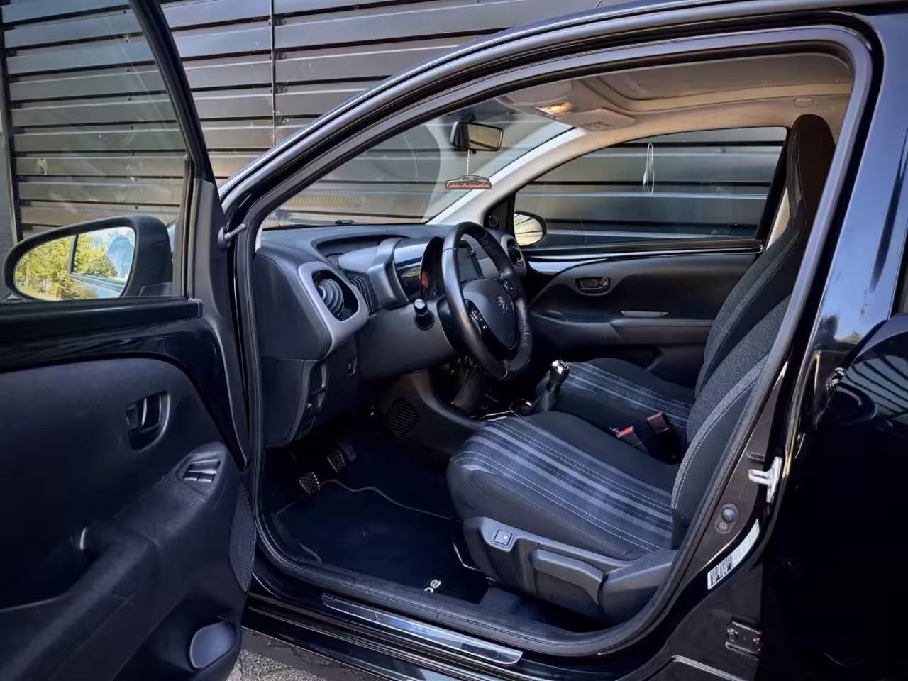 Peugeot 108 TOP Style 5DEURS|CRUISE|AIRCO|CAMERA|STOELVERW|CARPLAY