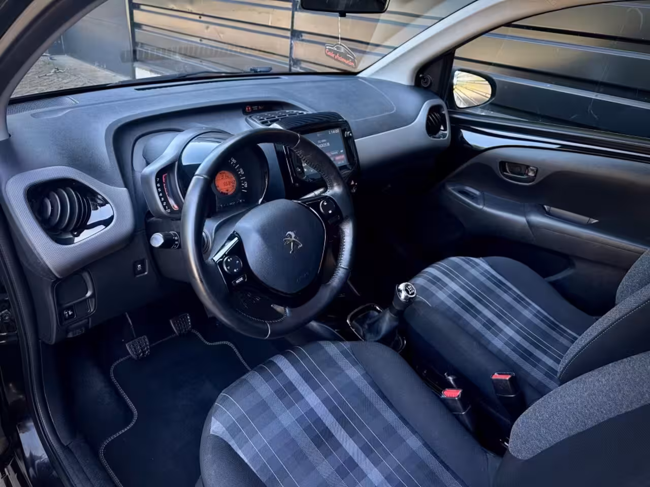Peugeot 108 TOP Style 5DEURS|CRUISE|AIRCO|CAMERA|STOELVERW|CARPLAY