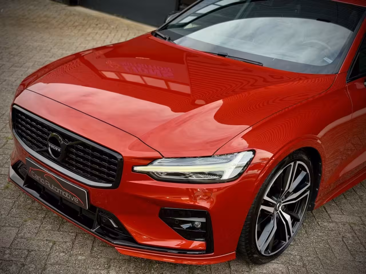 Volvo S60 2.0 T5 R DESIGN PANO|HUD|HK|PILOTASS|BLINDSPOT VOL