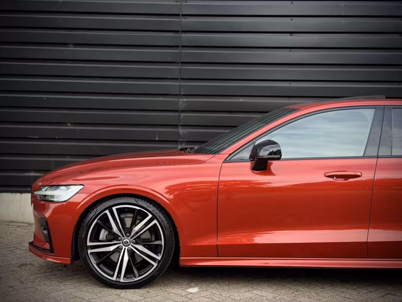 Volvo S60 2.0 T5 R DESIGN PANO|HUD|HK|PILOTASS|BLINDSPOT VOL