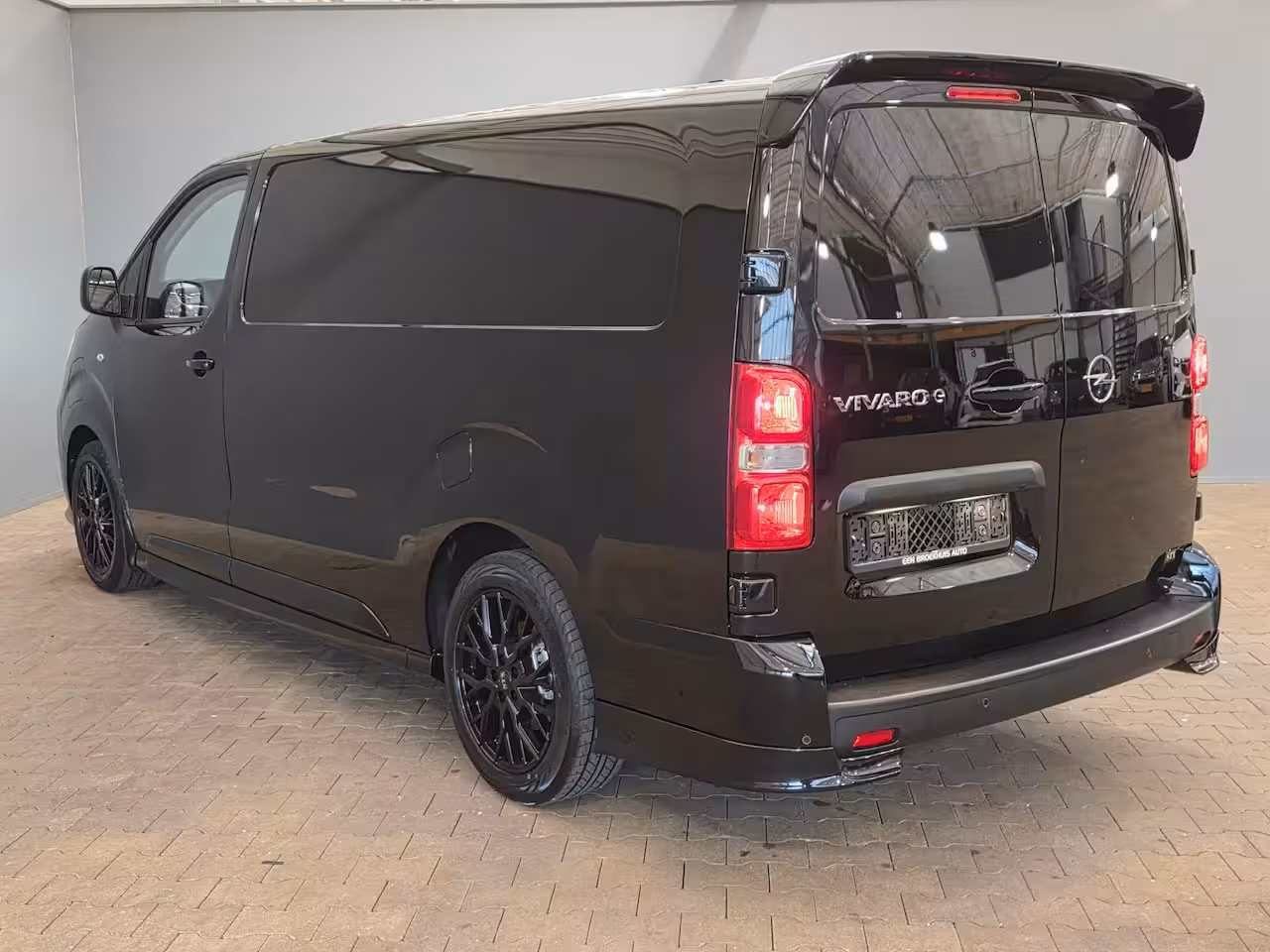 Opel Vivaro Electric L3 75 kWh STX Lederen interieur | Spoiler | 18INCH | Special Edition | Full Option | LED |