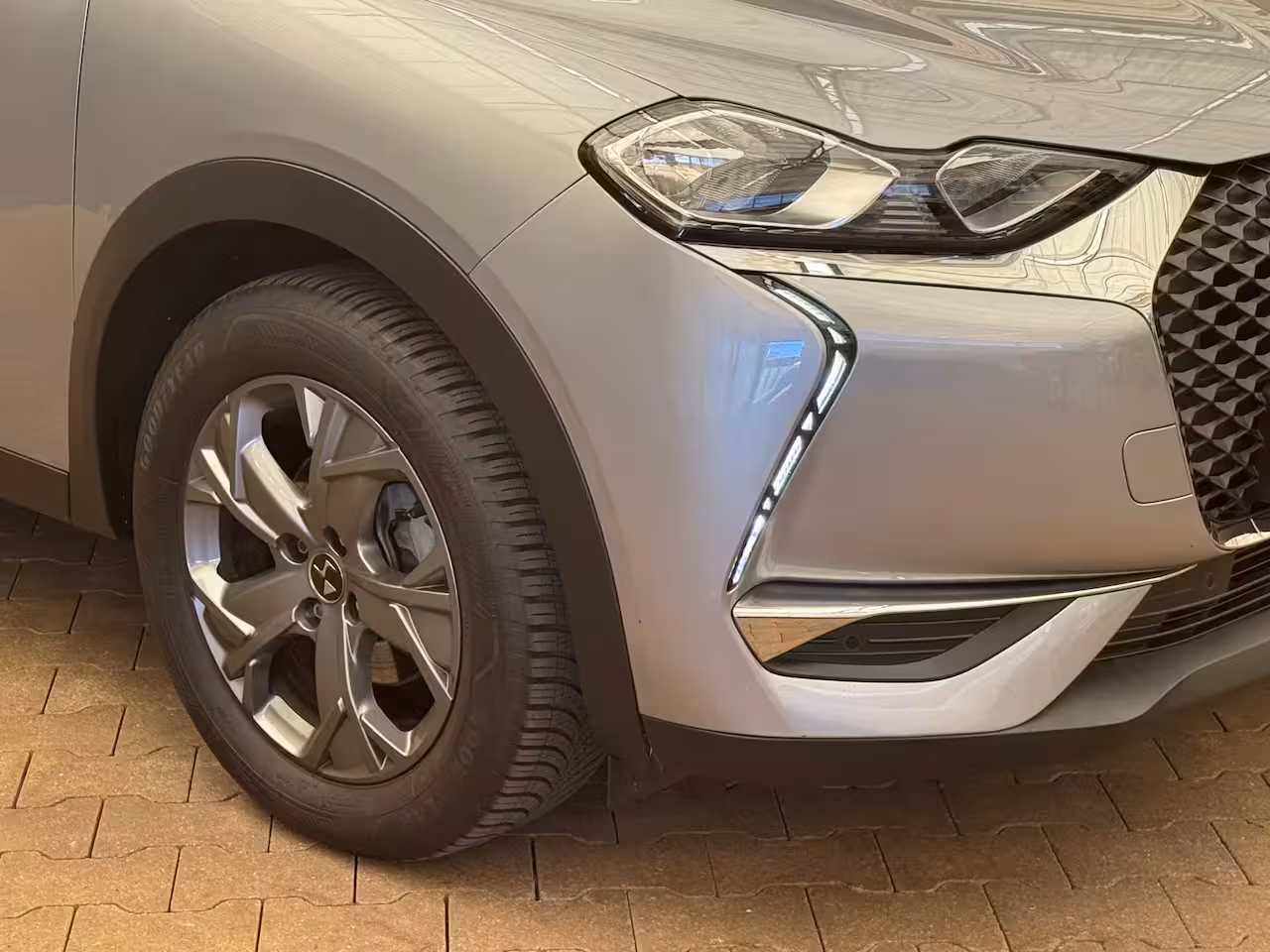 DS 3 Crossback 1.2 PureTech Business Camera | Leder\Stof | Navigatie | Clima | Carplay | Parkeersensoren