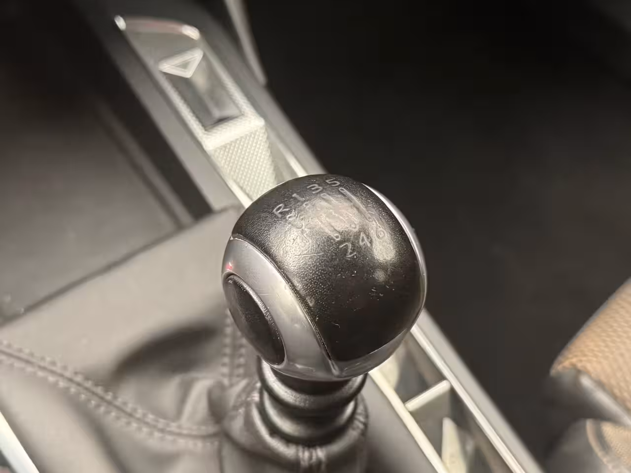 DS 3 Crossback 1.2 PureTech Business Camera | Leder\Stof | Navigatie | Clima | Carplay | Parkeersensoren