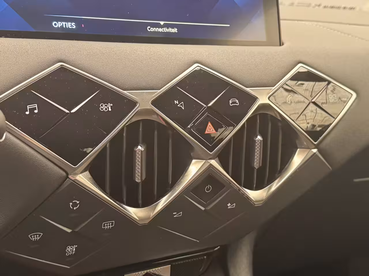 DS 3 Crossback 1.2 PureTech Business Camera | Leder\Stof | Navigatie | Clima | Carplay | Parkeersensoren