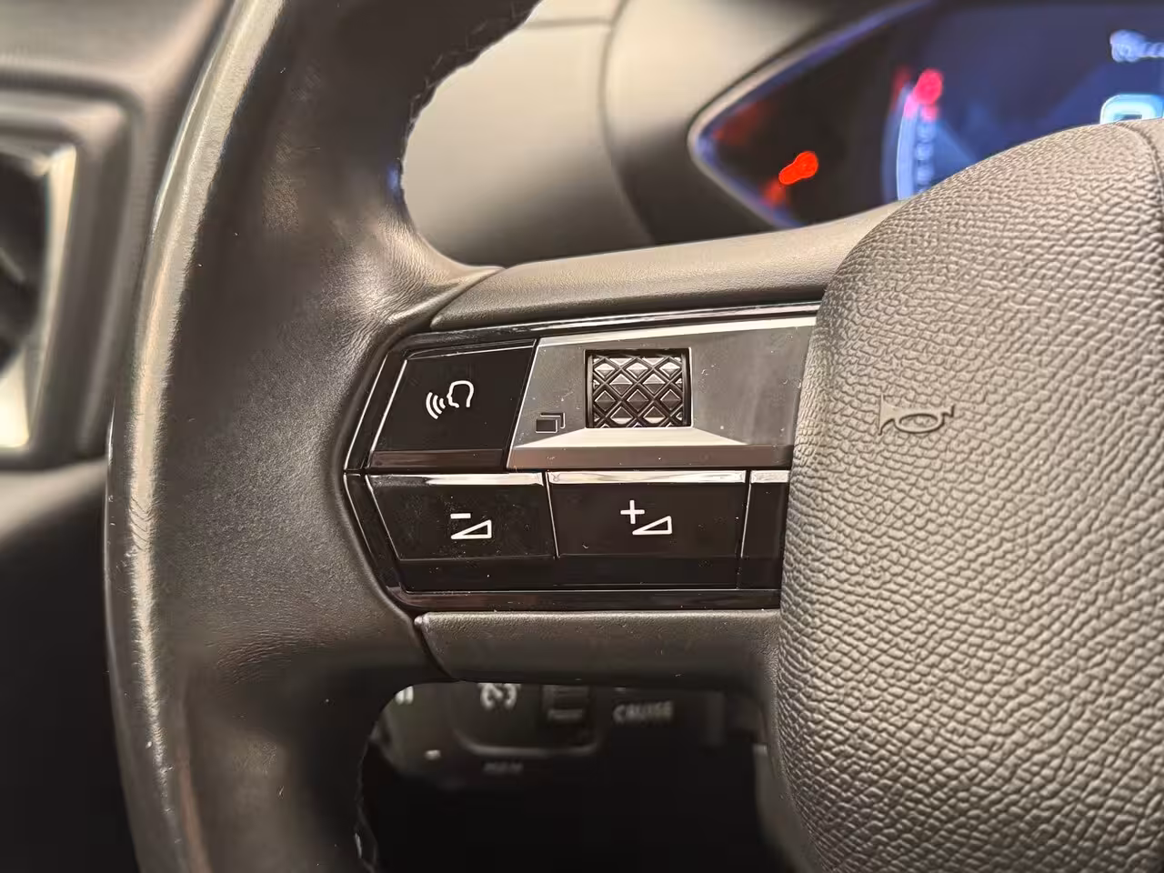 DS 3 Crossback 1.2 PureTech Business Camera | Leder\Stof | Navigatie | Clima | Carplay | Parkeersensoren