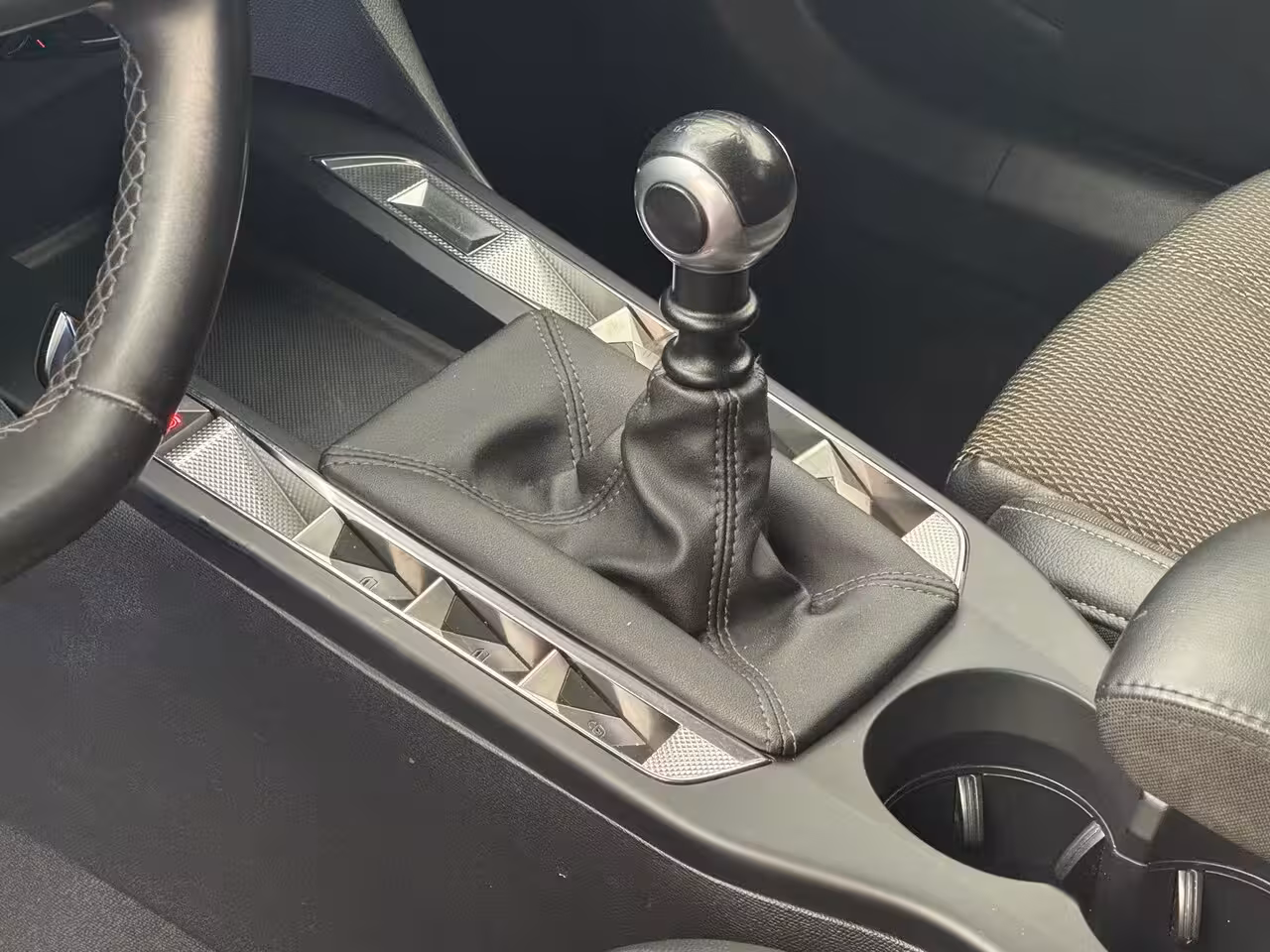 DS 3 Crossback 1.2 PureTech Business Camera | Leder\Stof | Navigatie | Clima | Carplay | Parkeersensoren
