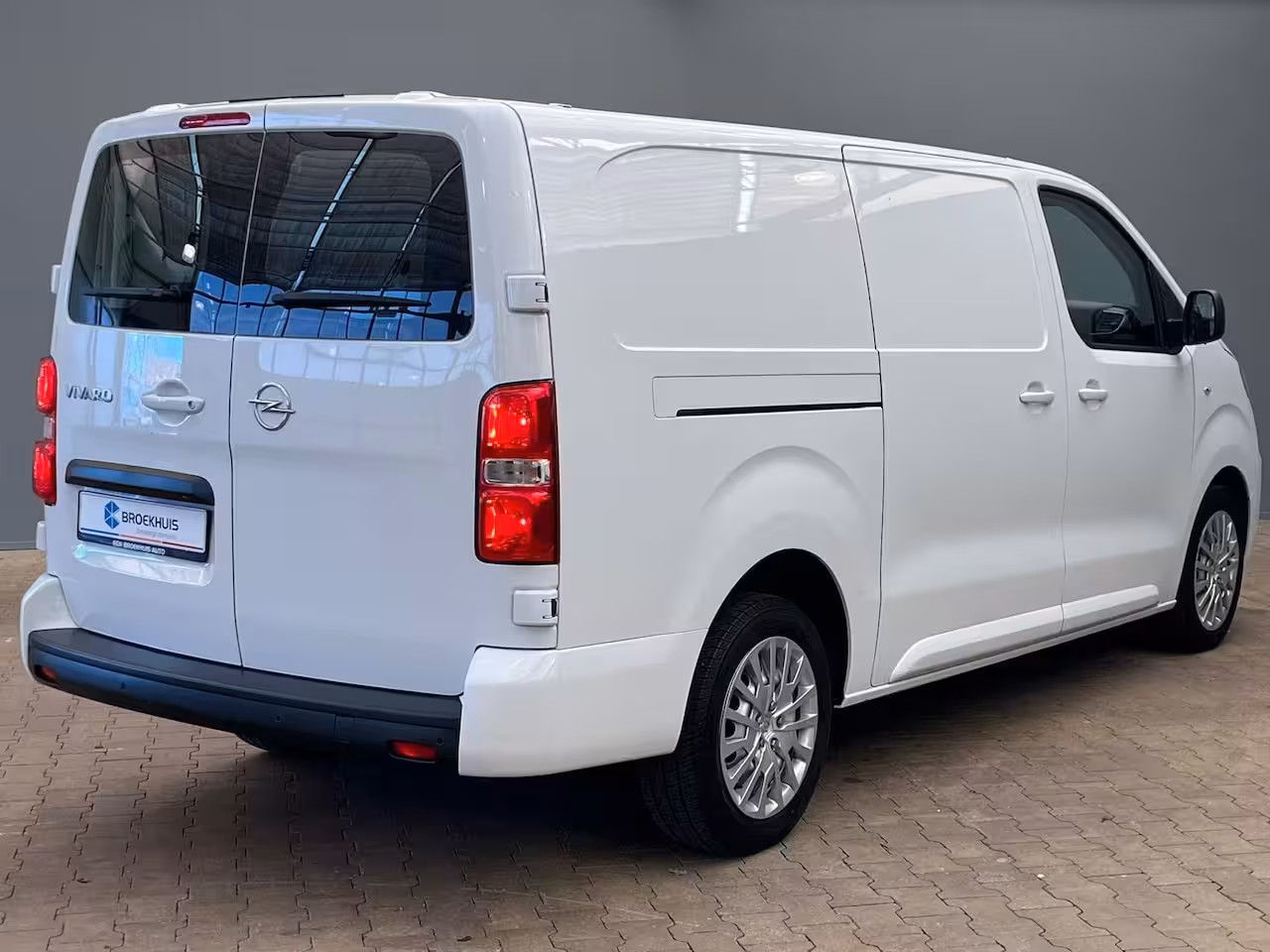 Opel Vivaro 2.0 BlueHDi 145 S&S L3 Camera | Ingerichte Laadruimte | Carplay | Keyless | Climate | Crui