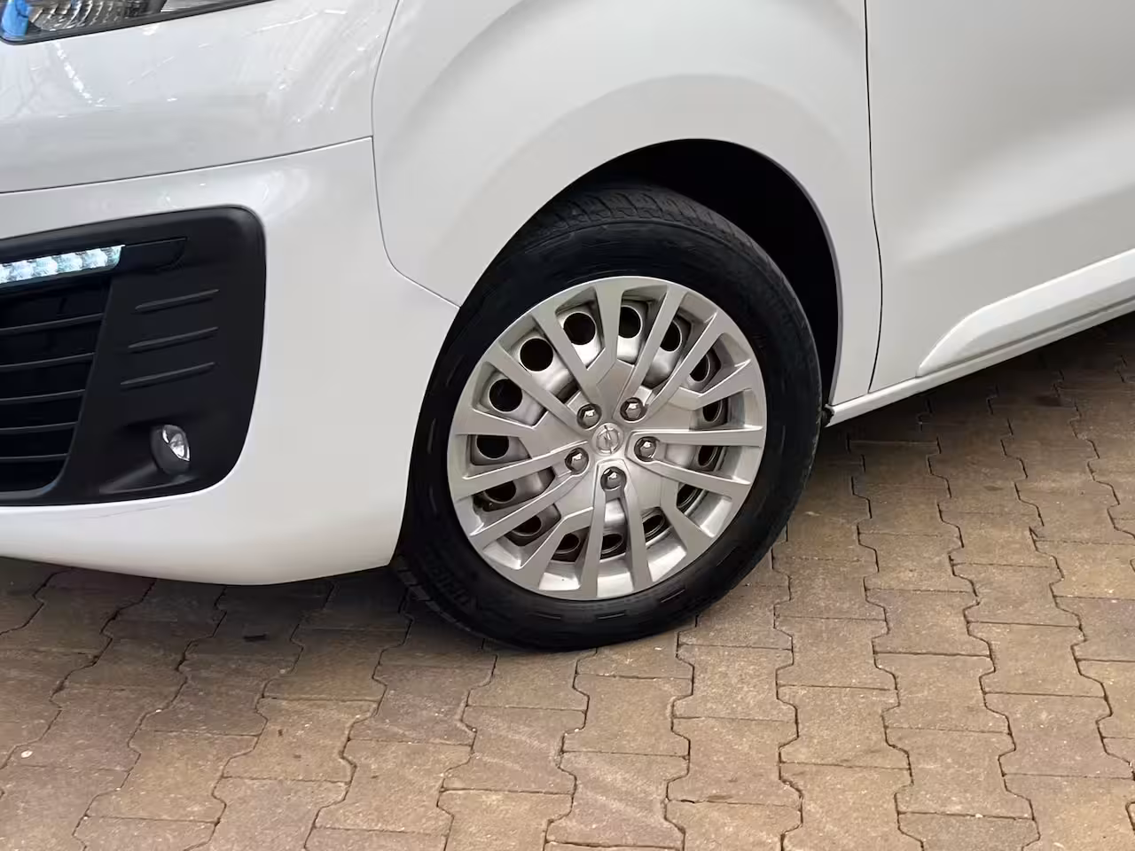 Opel Vivaro 2.0 BlueHDi 145 S&S L3 Camera | Ingerichte Laadruimte | Carplay | Keyless | Climate | Crui